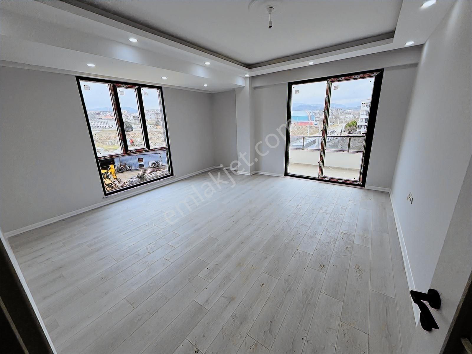 2+1 Sıfır Arakat ( A-kalite ) (geniş) Kazım Patıl Caddes Üstü Ön - Görsel 2