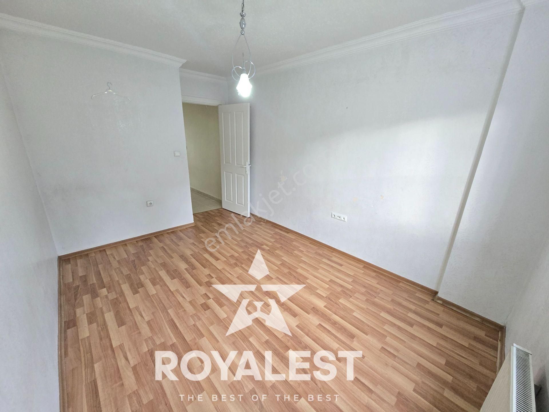 Royalest'ten Cadde Üstü Site İçi Önü Açık Temiz Ve Bakımlı 3+1 - Görsel 10