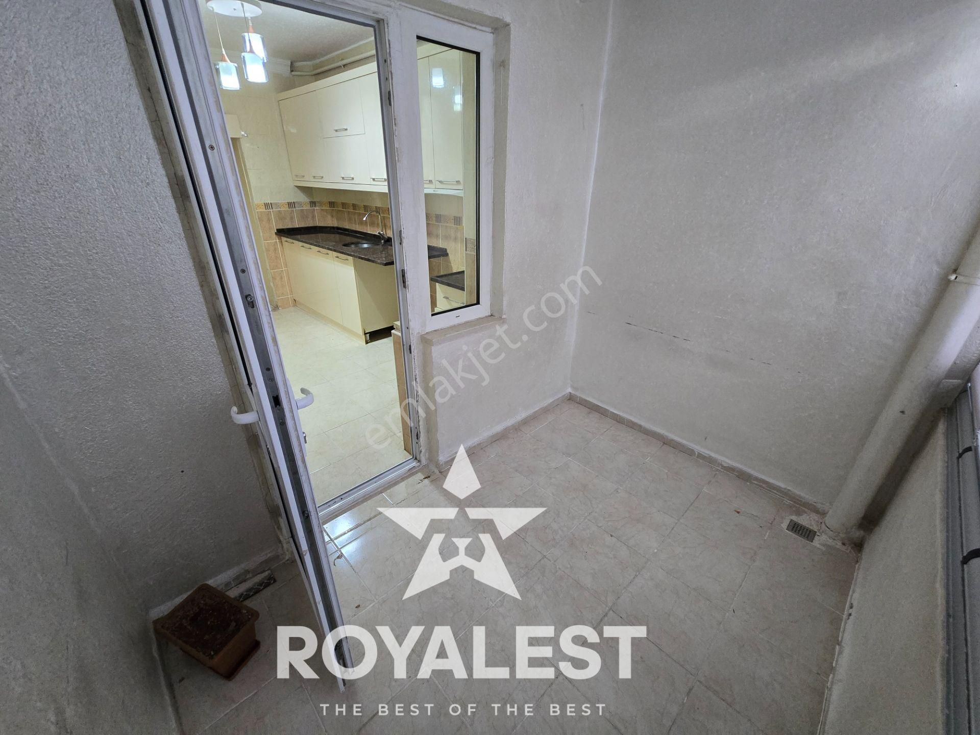 Royalest'ten Cadde Üstü Site İçi Önü Açık Temiz Ve Bakımlı 3+1 - Görsel 15