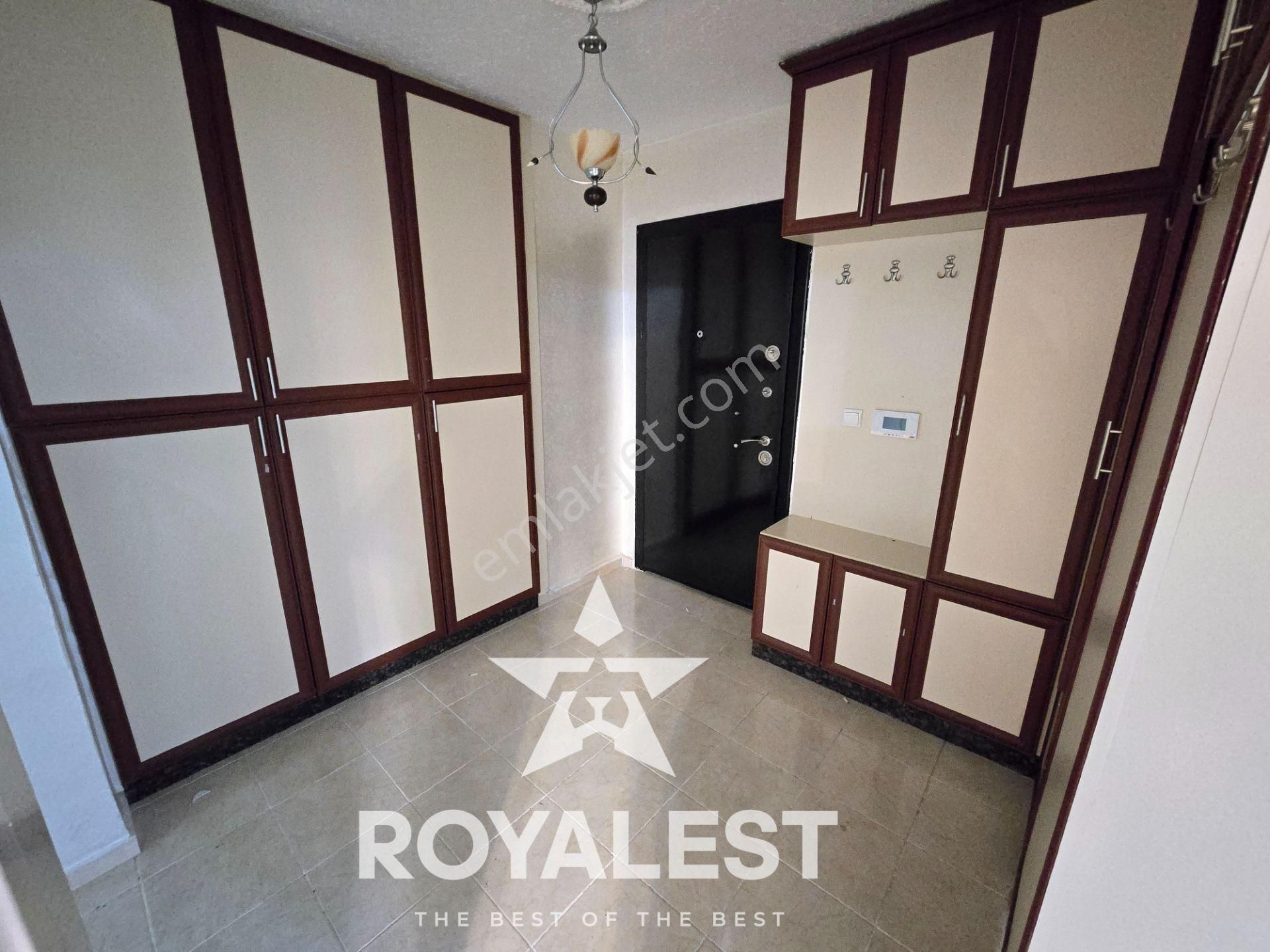 Royalest'ten Cadde Üstü Site İçi Önü Açık Temiz Ve Bakımlı 3+1 - Görsel 13