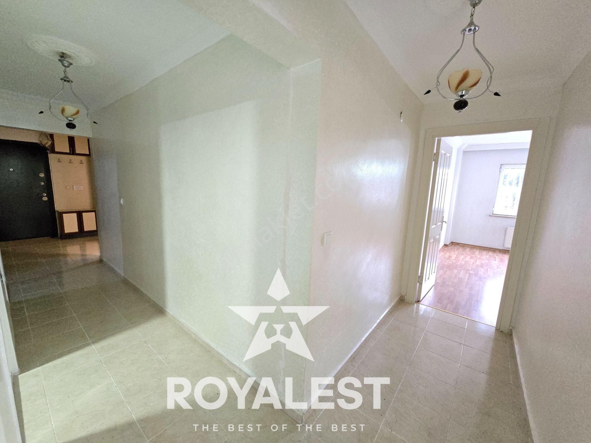 Royalest'ten Cadde Üstü Site İçi Önü Açık Temiz Ve Bakımlı 3+1 - Görsel 14