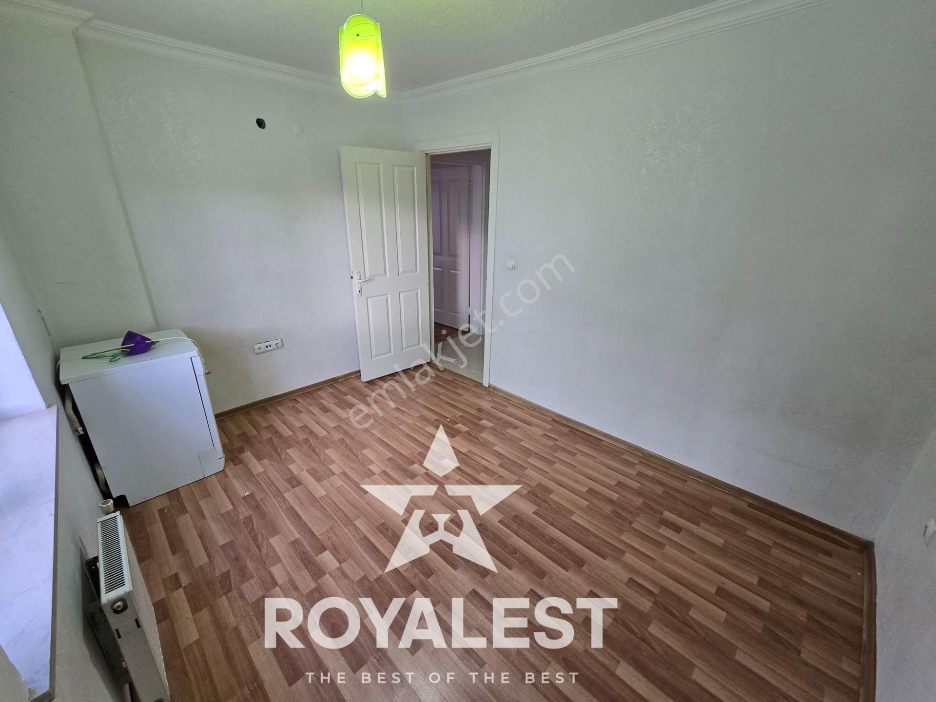Royalest'ten Cadde Üstü Site İçi Önü Açık Temiz Ve Bakımlı 3+1 - Görsel 7