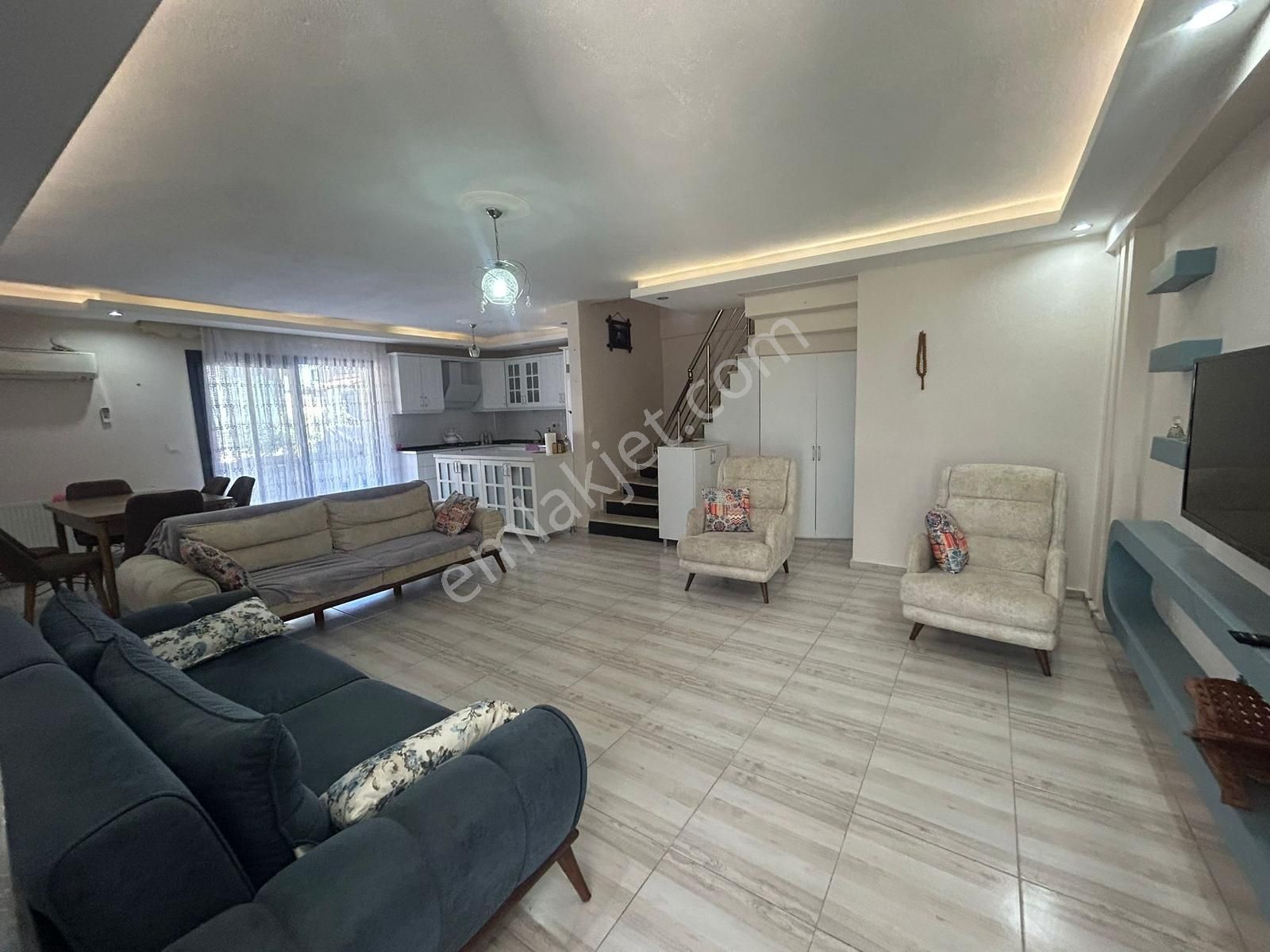 Foça Hacıveli Mahallesinde Satılık Bahçeli 3+1 Dubleks - Görsel 7