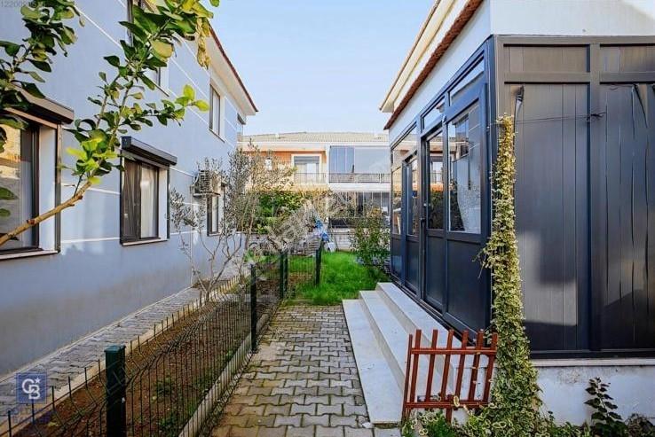 Foça Hacıveli Mahallesinde Satılık Bahçeli 3+1 Dubleks - Görsel 33