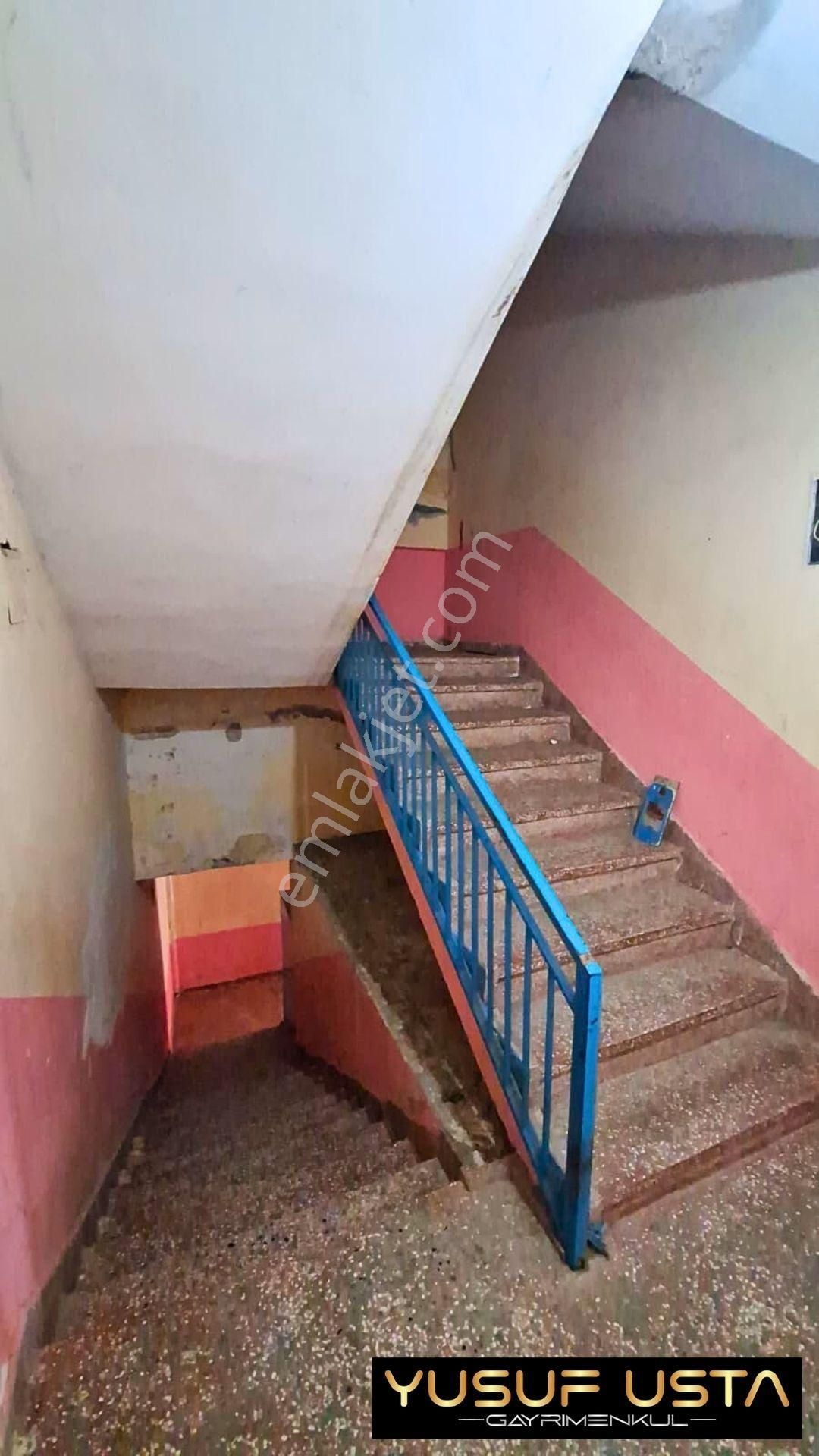 Yusuf Usta Gayrimenkul'den İlçe Merkezin'de Satılık 3+1 Daireler - Görsel 9