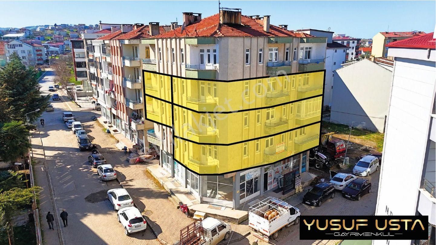 Yusuf Usta Gayrimenkul'den İlçe Merkezin'de Satılık 3+1 Daireler