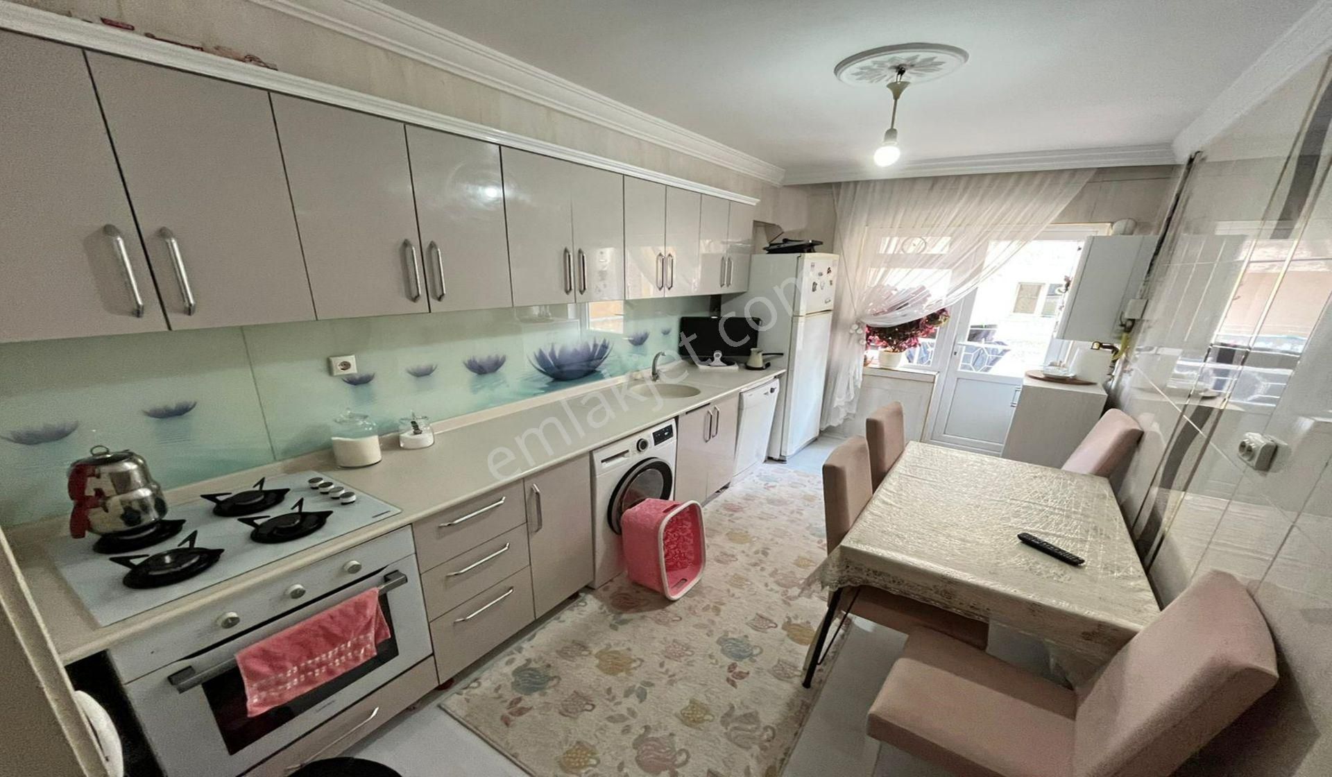 Kuşcağız Bengi Nikah Saolunu Yakını Kat Konumunda 3+1 Masrafsız