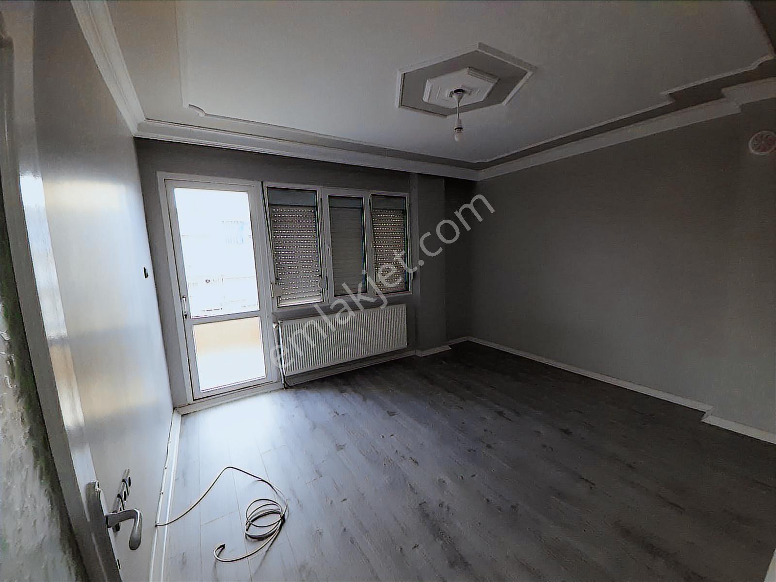 Salihlide Kiralık Doğalgazlı Geniş 3+1 Daire - Görsel 8