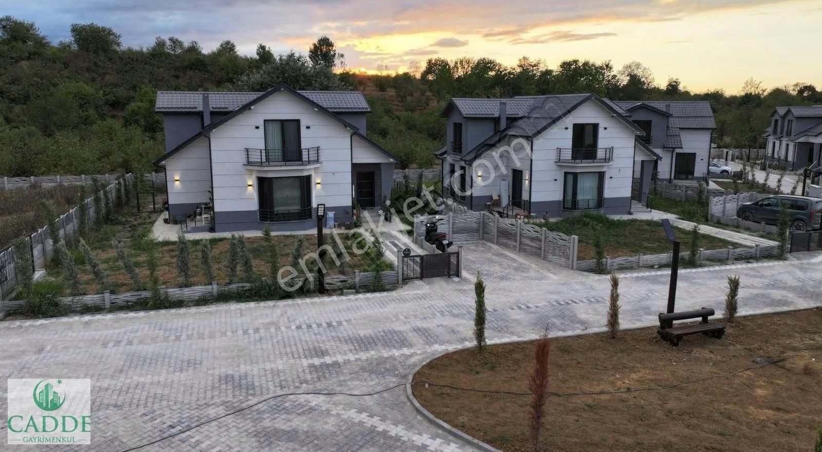 Akyazı Küçücek'te Site İçerisinde Müstakil Bahçeli Modern Villa - Görsel 6