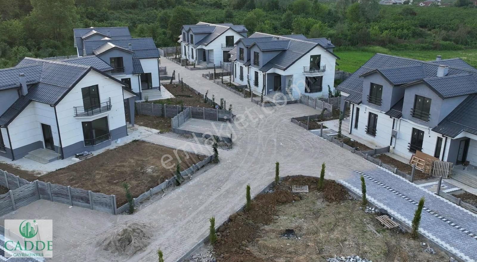 Akyazı Küçücek'te Site İçerisinde Müstakil Bahçeli Modern Villa - Görsel 7