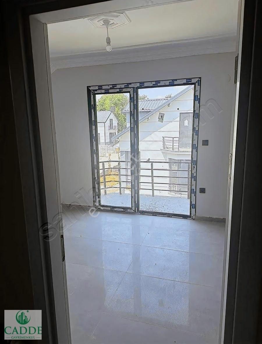 Akyazı Küçücek'te Site İçerisinde Müstakil Bahçeli Modern Villa - Görsel 2