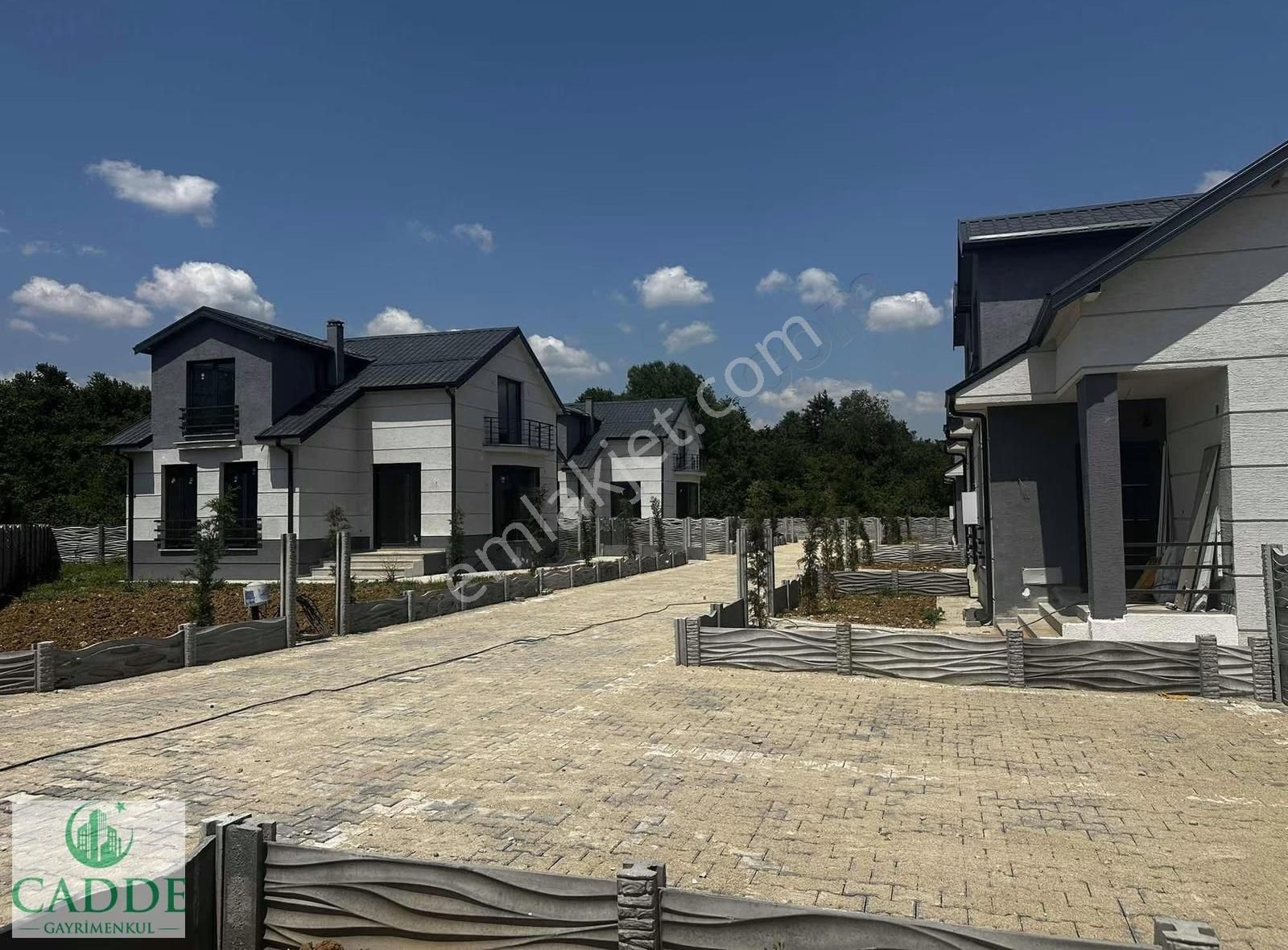 Akyazı Küçücek'te Site İçerisinde Müstakil Bahçeli Modern Villa - Görsel 25