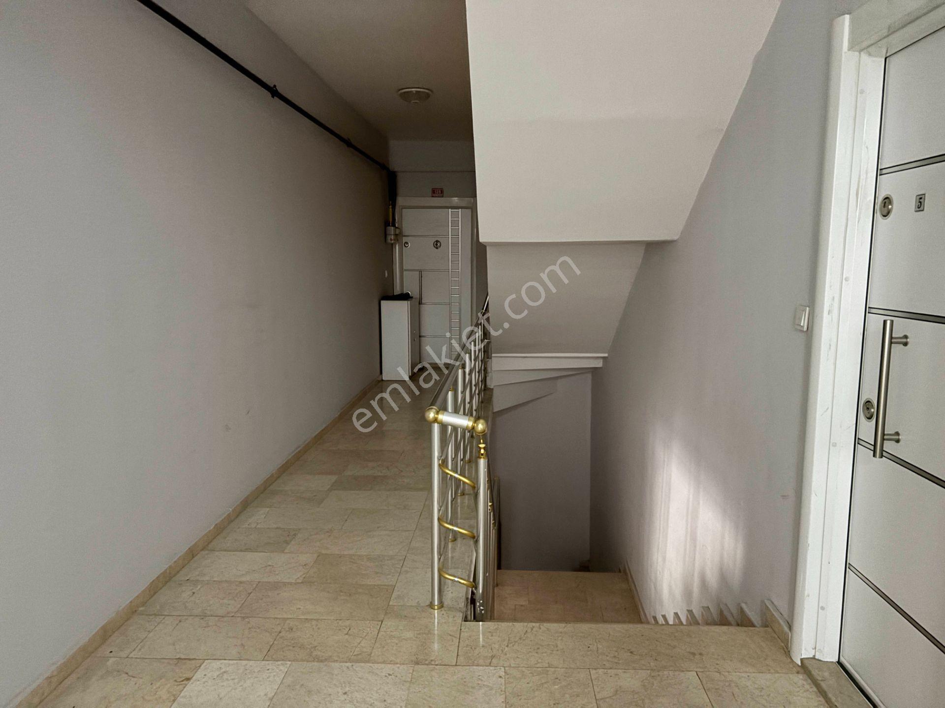 Beyciler Mahallesi 3+1 115 M2 Kiralık Ara Kat Daire - Görsel 27