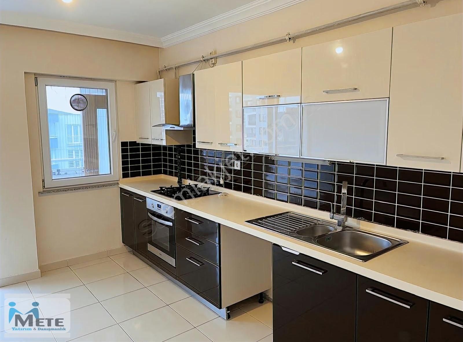 Çorlu Hürriyet Mah. Çarşı Konaklarında Kiralık 3+1 Daire - Görsel 3