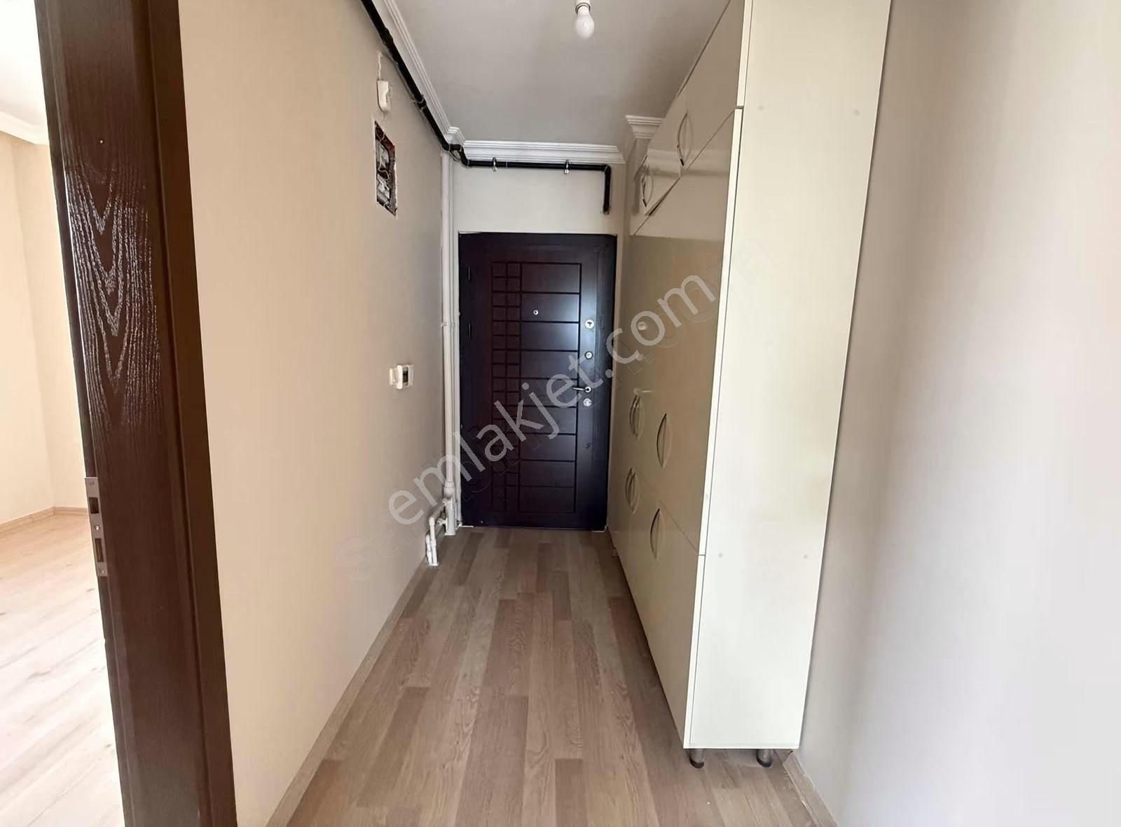 Bornova Yeşilova Mah 3+1 Kapalı Mutfak Kiralık Daire - Görsel 25