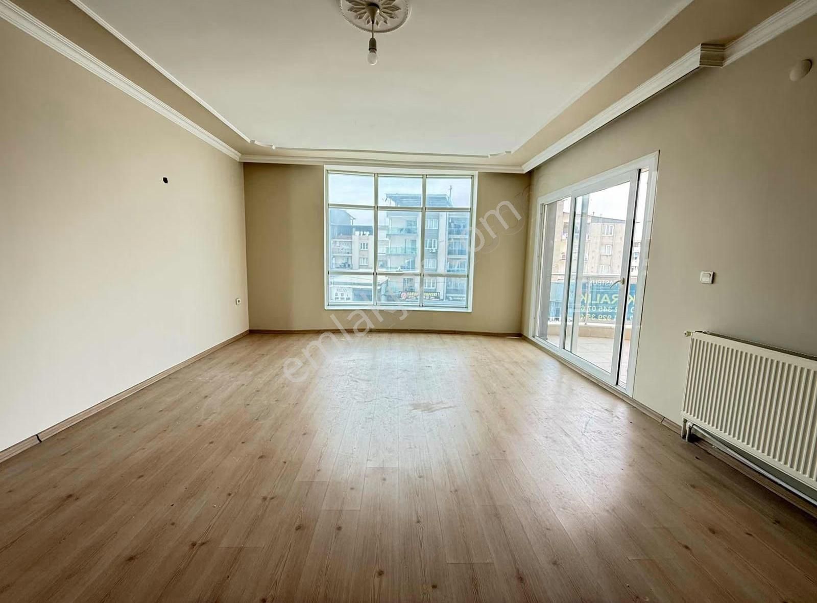 Bornova Yeşilova Mah 3+1 Kapalı Mutfak Kiralık Daire - Görsel 10