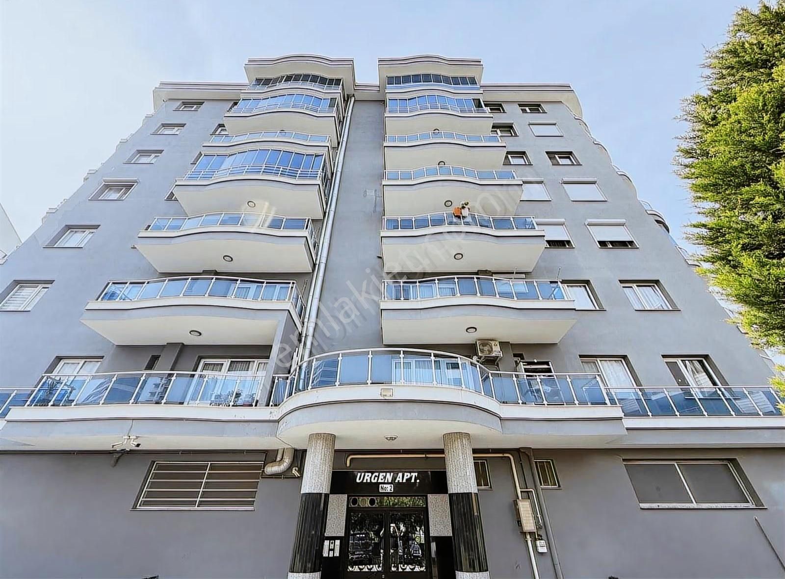 Bornova Yeşilova Mah 3+1 Kapalı Mutfak Kiralık Daire