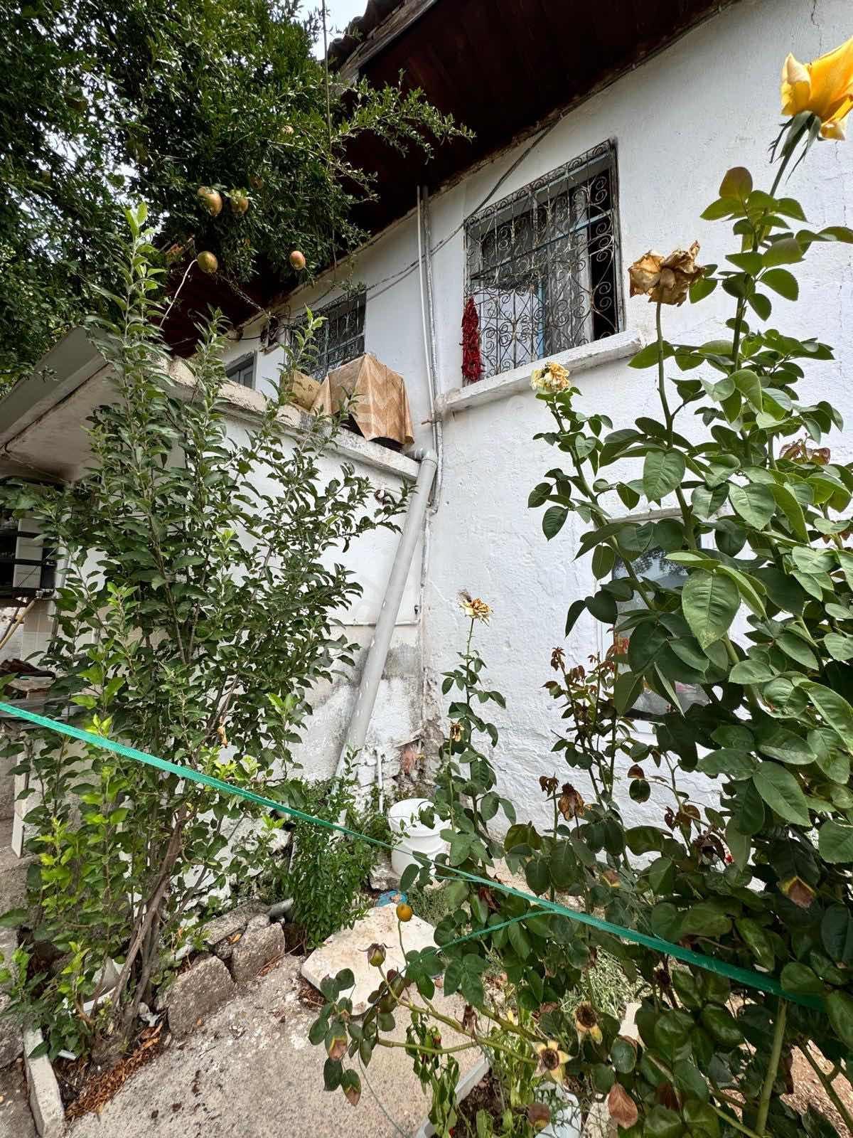 Muğla Menteşe Yeşilyurt Mah. Satılık Orijinal Taş Ev Ve Arsası - Görsel 2