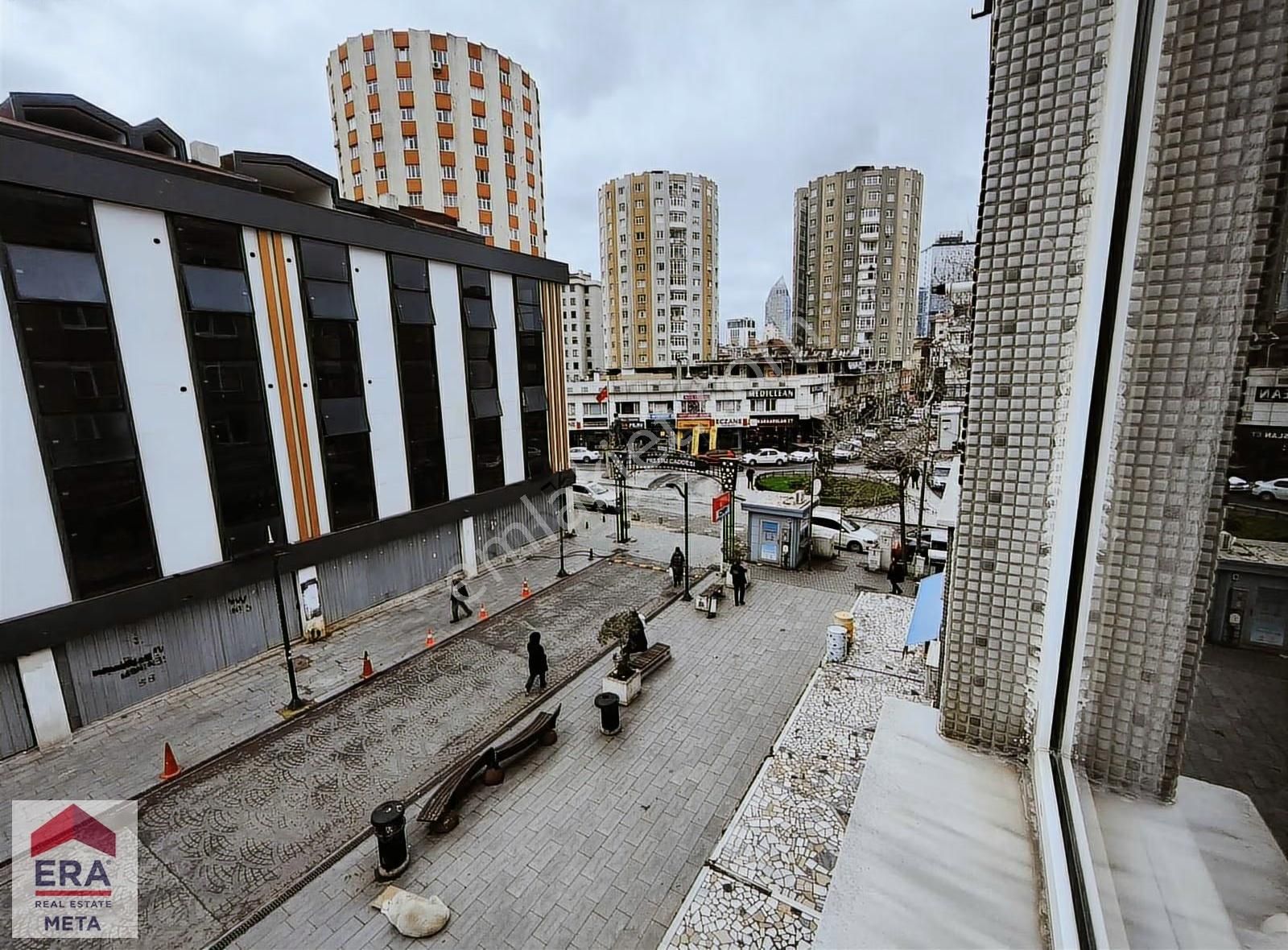 Prestij Caddesinde İçi Yenilenmiş Ferah Ofis - Görsel 9