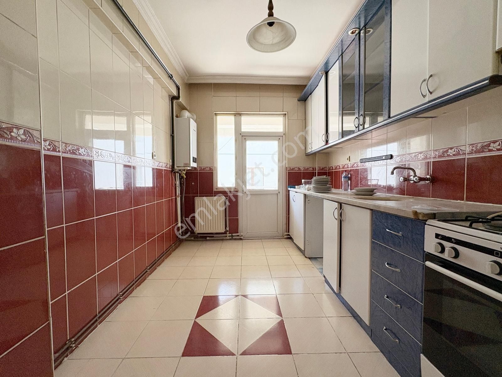 5+1 Ayvalı Merkezde Hastanelere Ulaşımı Kolay Kiralık Dublex - Görsel 3