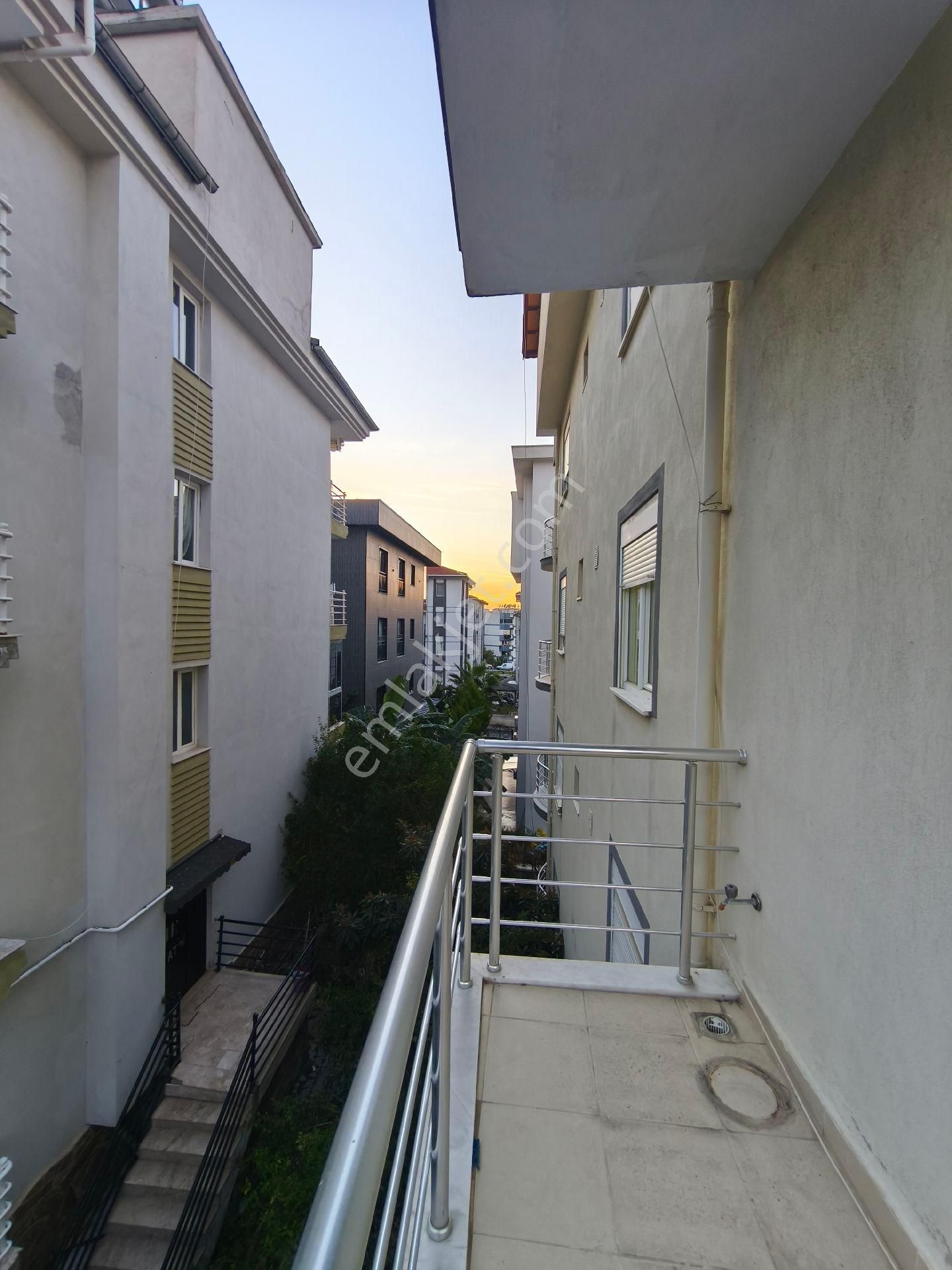 Kuşadası Ege Mahallesi’nde Satılık 2+1 Daire - Görsel 17