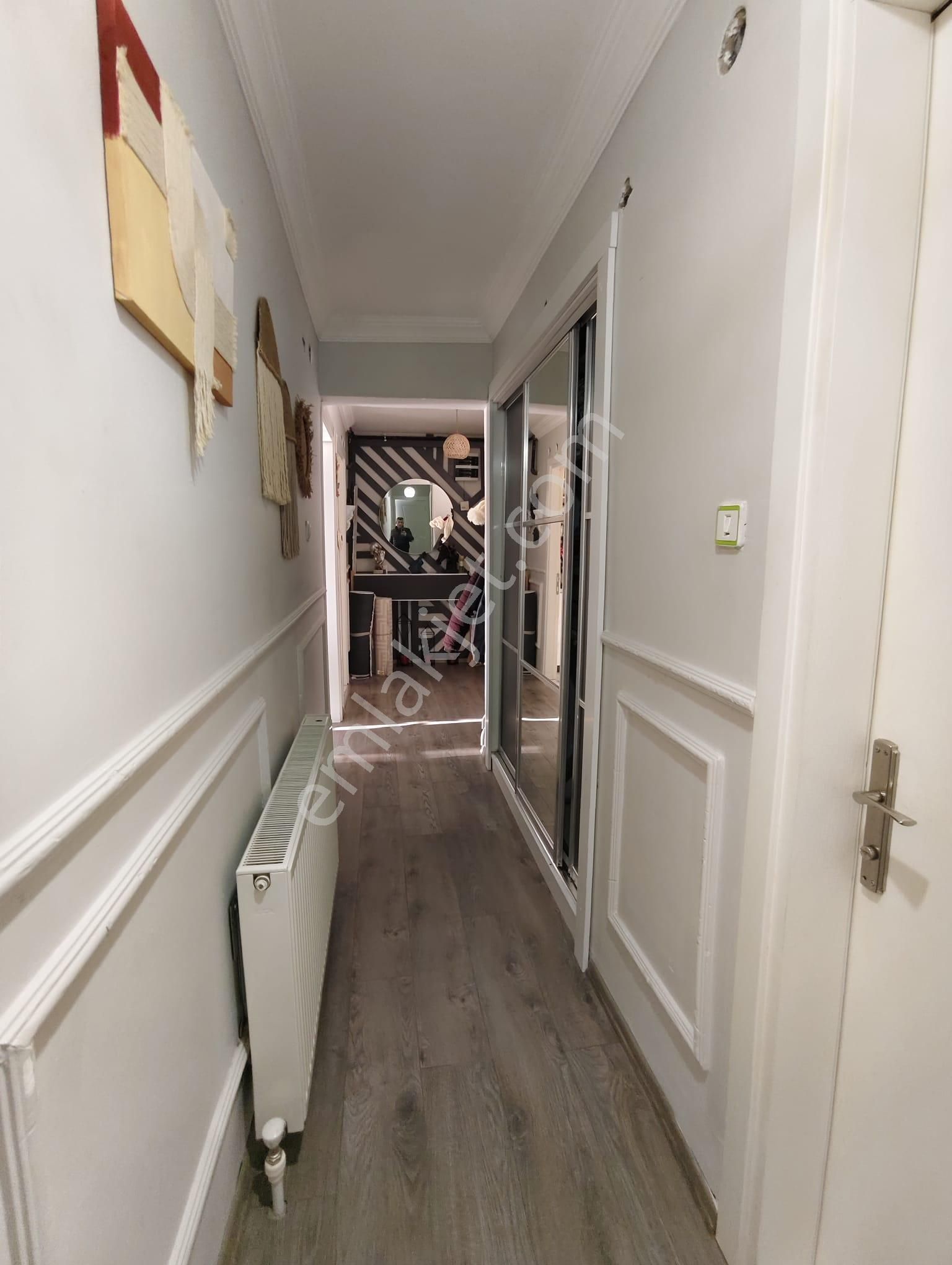 Karşıyaka Zübeyde Hanım Mahallesinde 3+1 Tadilatlı Satılık Daire - Görsel 7