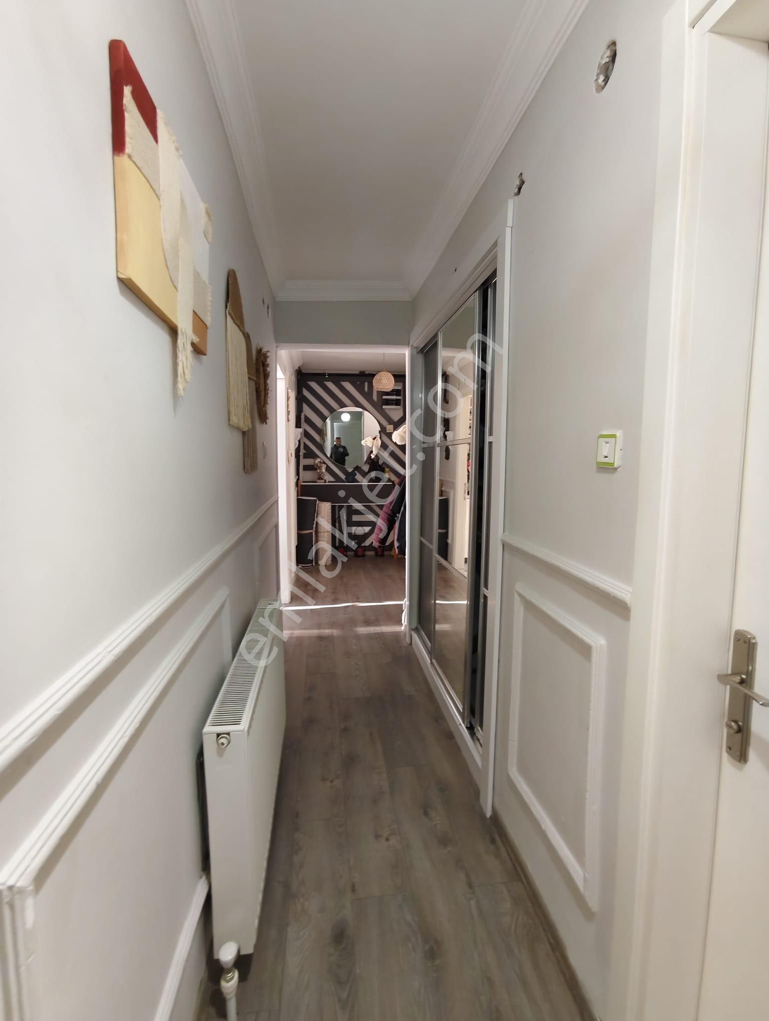 Karşıyaka Zübeyde Hanım Mahallesinde 3+1 Tadilatlı Satılık Daire - Görsel 16