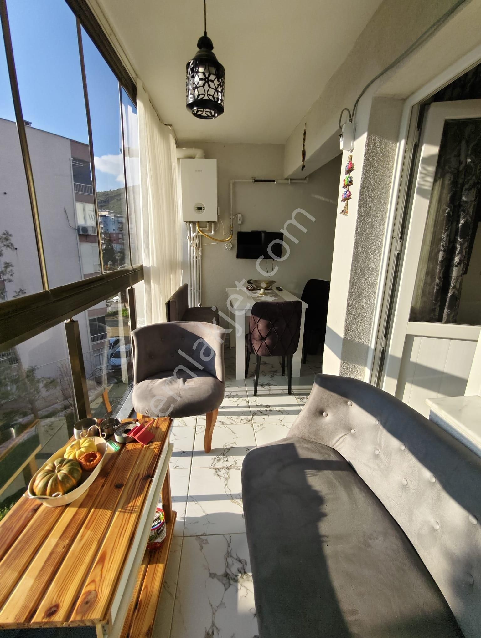 Karşıyaka Zübeyde Hanım Mahallesinde 3+1 Tadilatlı Satılık Daire - Görsel 28