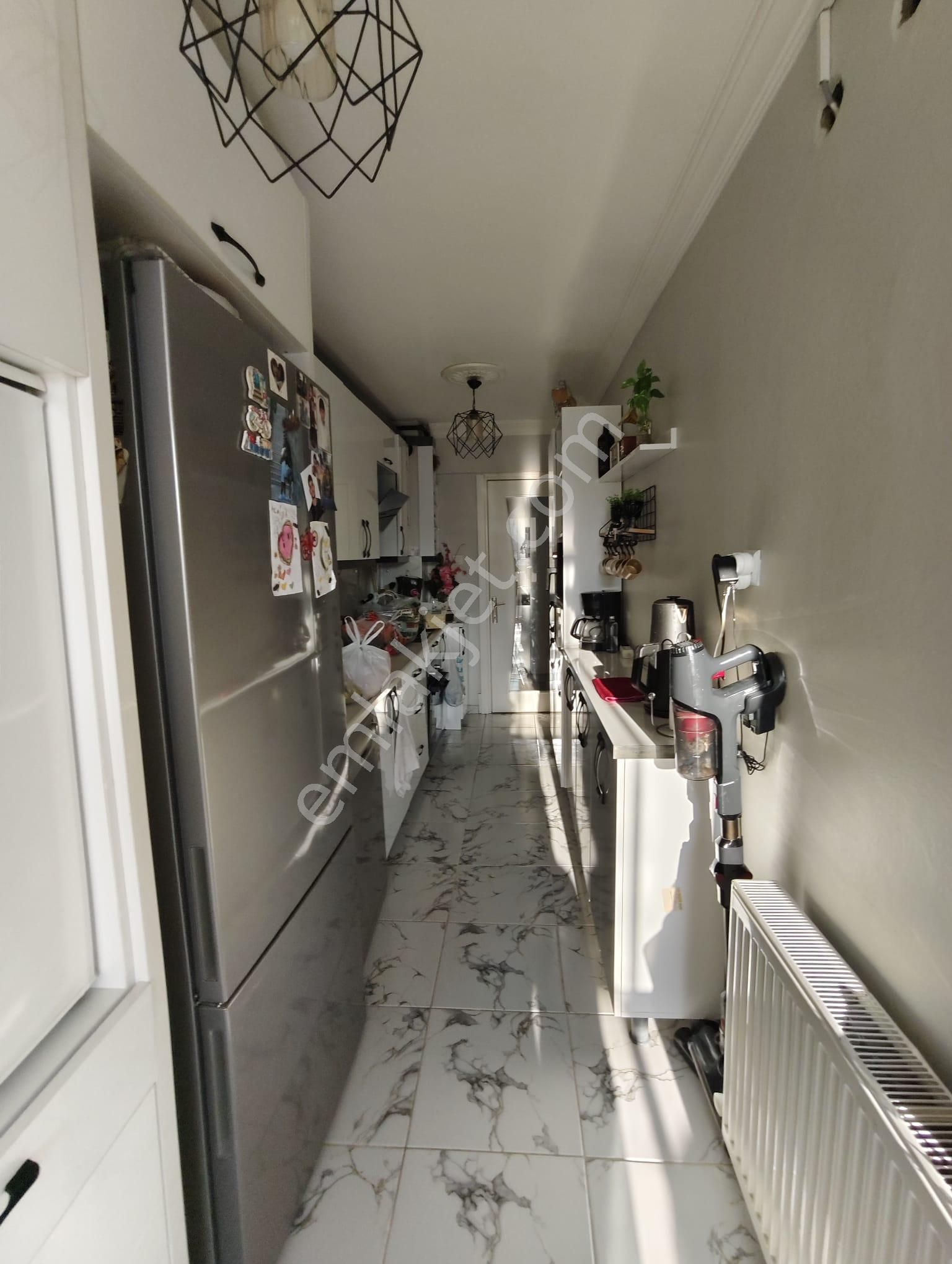 Karşıyaka Zübeyde Hanım Mahallesinde 3+1 Tadilatlı Satılık Daire - Görsel 18