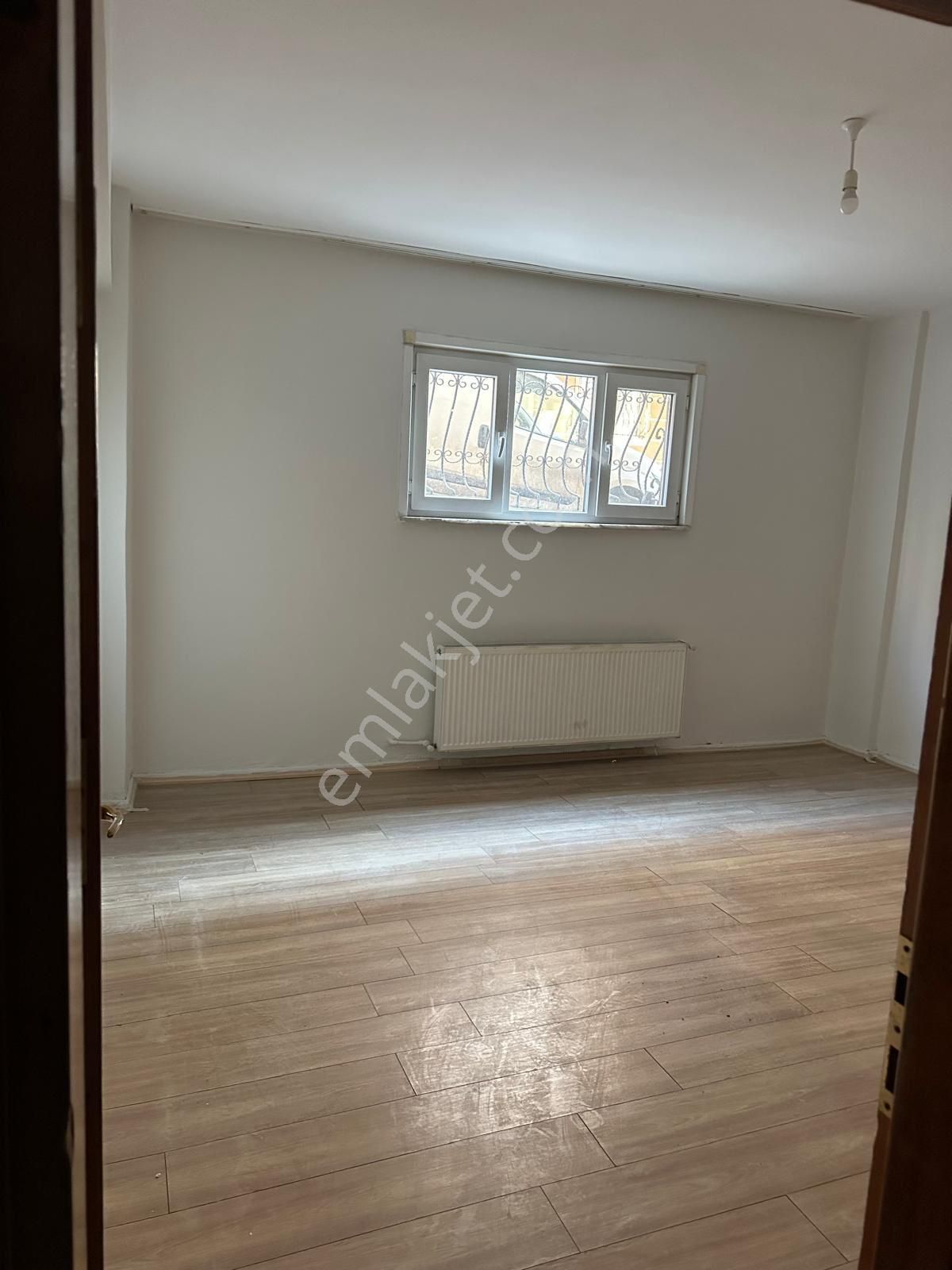 Esentepe Mah 2+1 100 M2 Temiz Arafat Caminin Orada Kiralık Bahçe Katı Daire