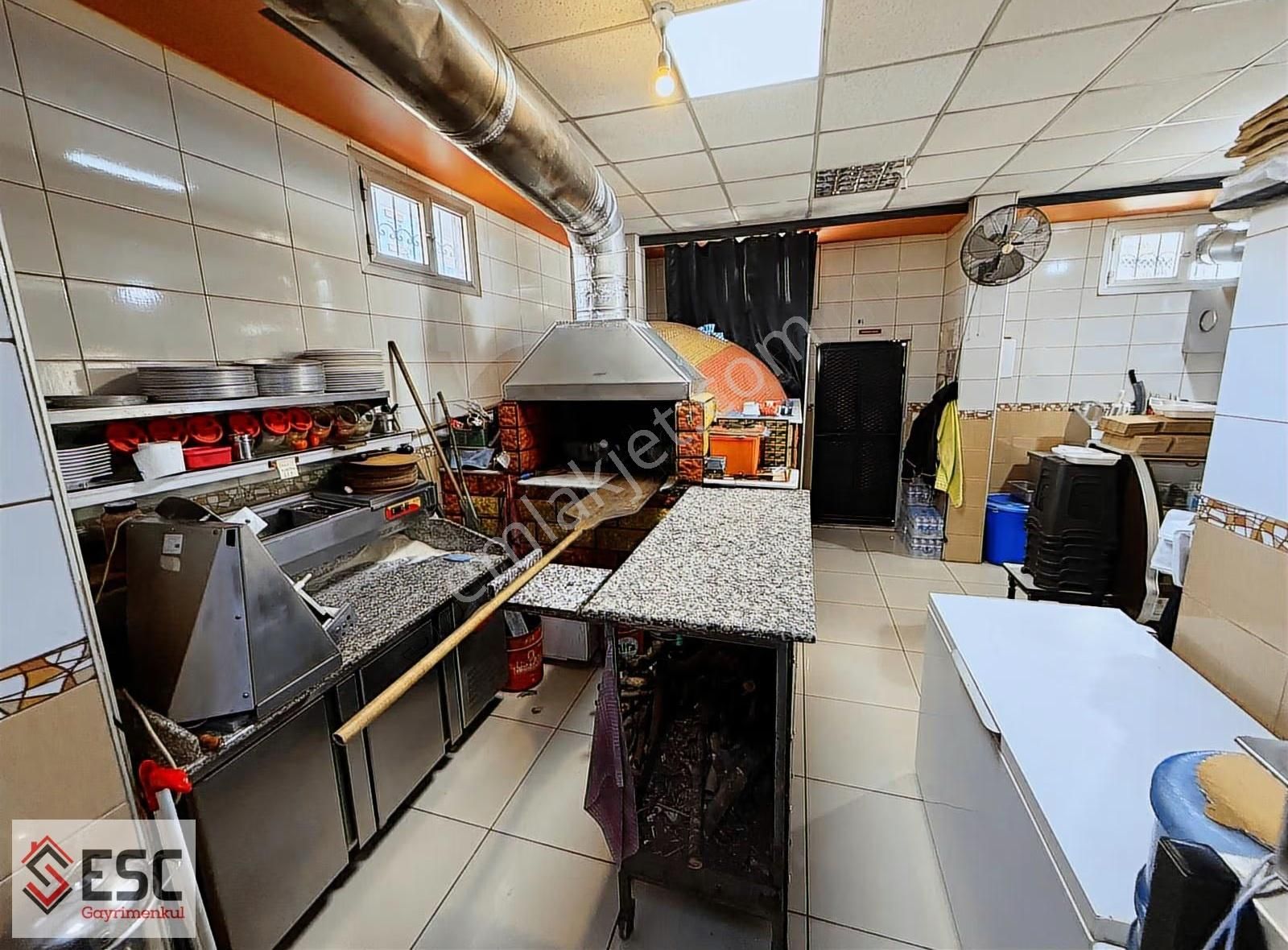 Esc'den Devren Satılık 15 Yıllık Emek Pizza Dükkani Esc2348 - Görsel 25