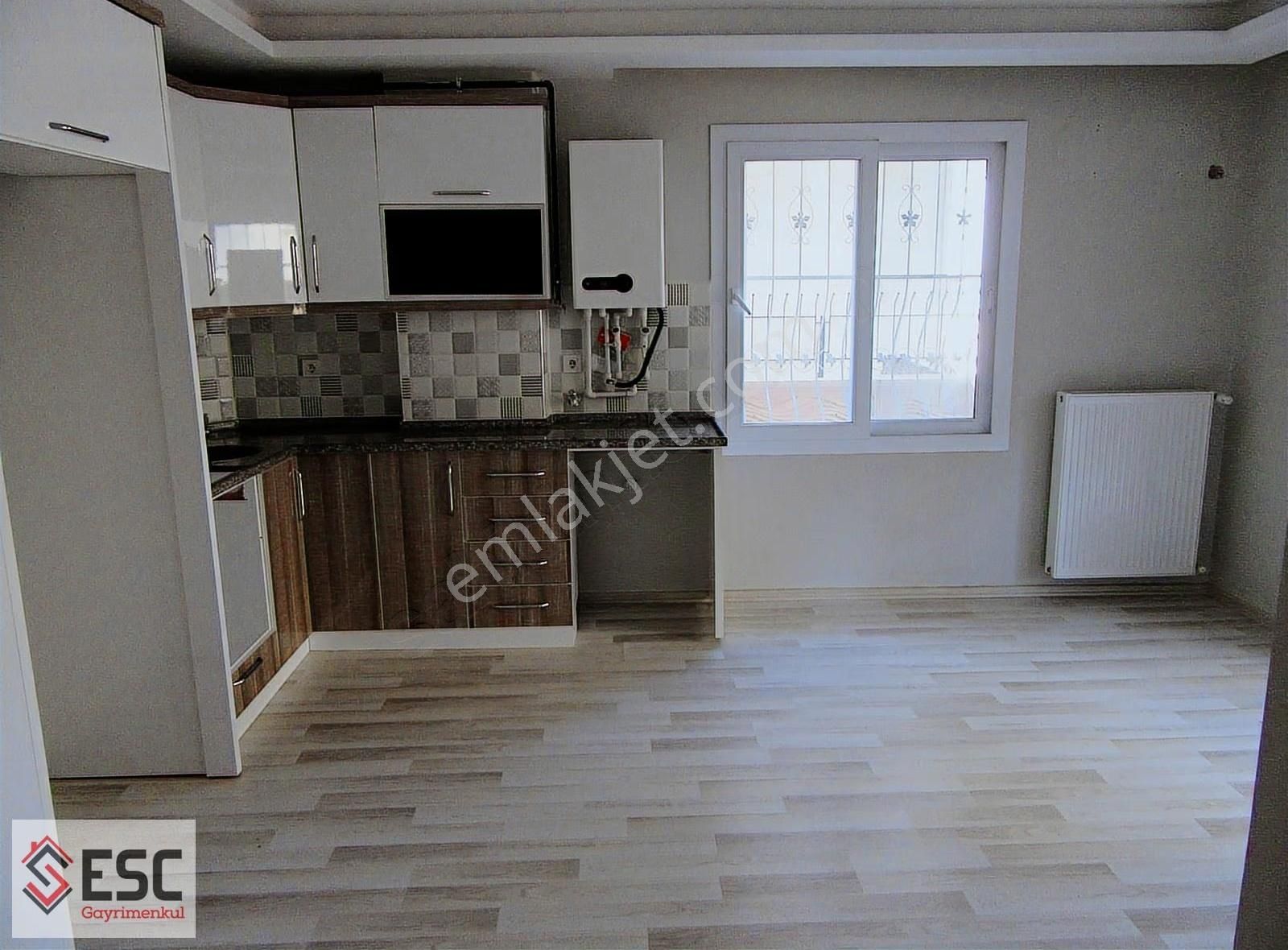 Esc'den Toros Üni Civarı Doğalgazlı 1+1 Kiralık Daire Esc0271