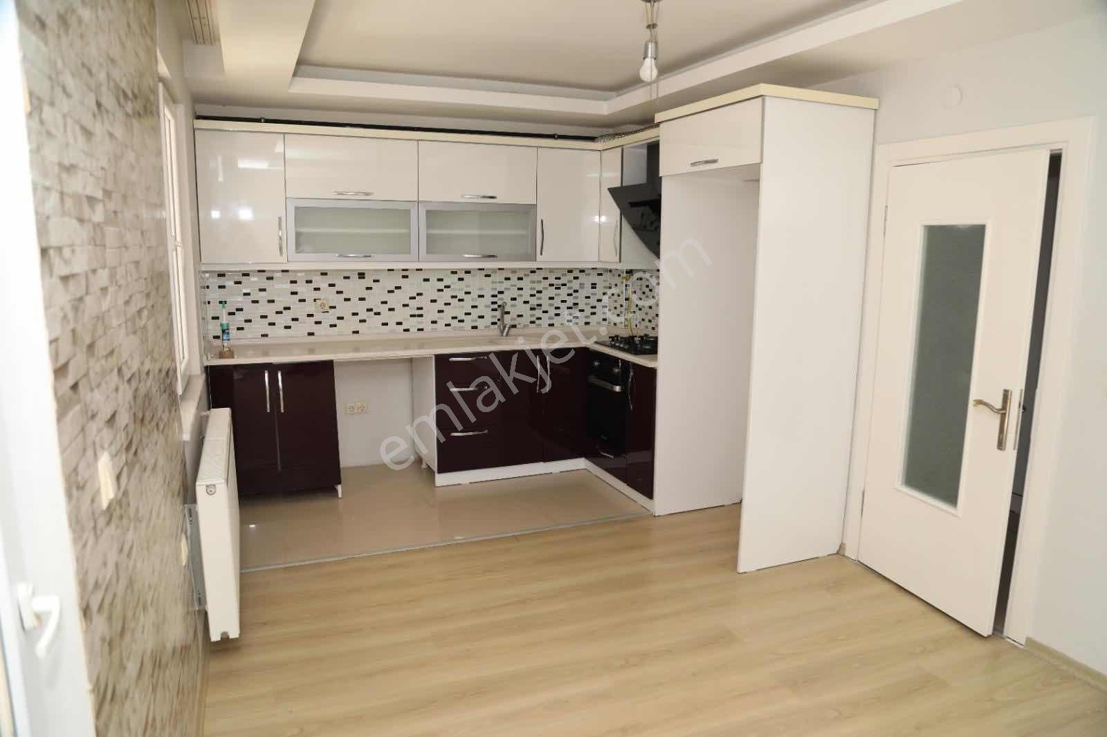 Yk Gayrimenkul Den Kiralık Geniş 2+1 Daire Masrafsız.... - Görsel 2