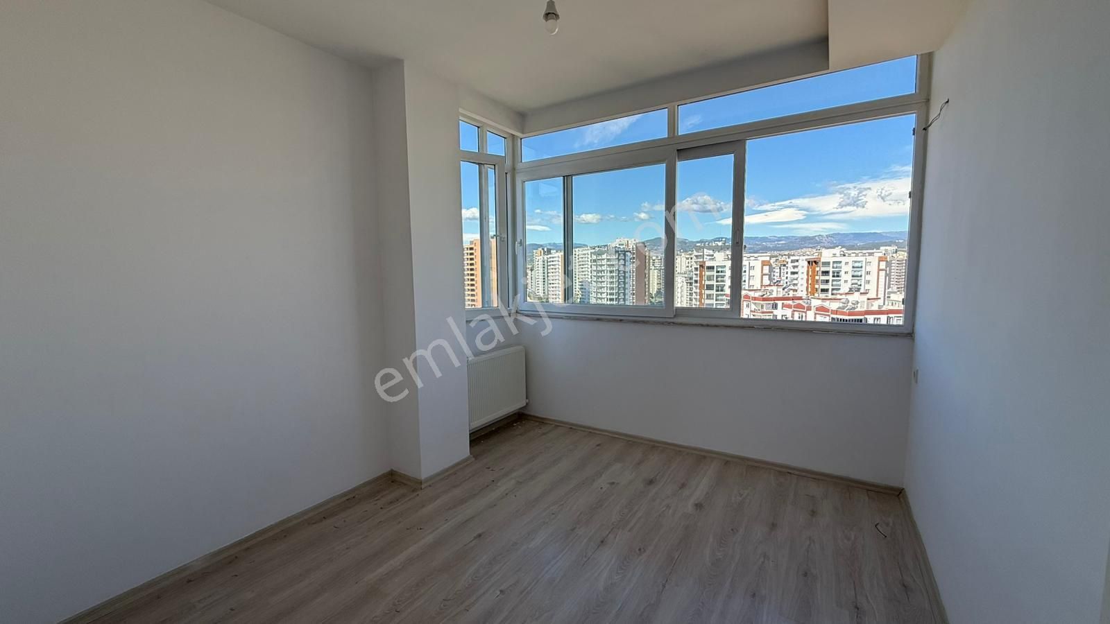 Üniversite Caddesinde Lüks Site İçinde 3+1 Kiralık Daire - Görsel 16