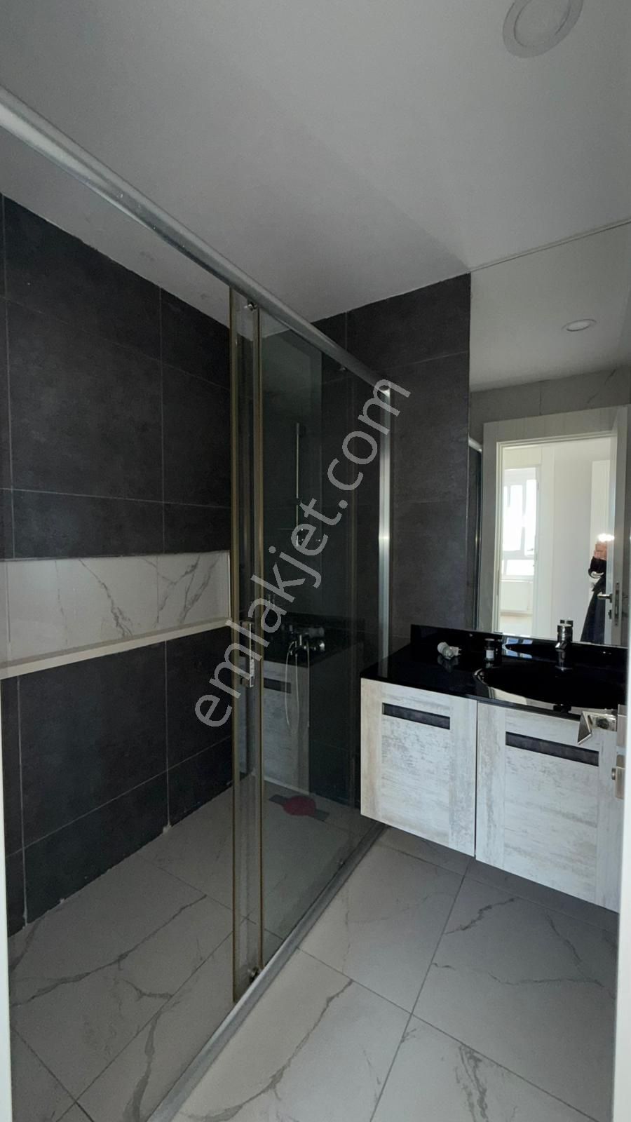 Üniversite Caddesinde Lüks Site İçinde 3+1 Kiralık Daire - Görsel 10