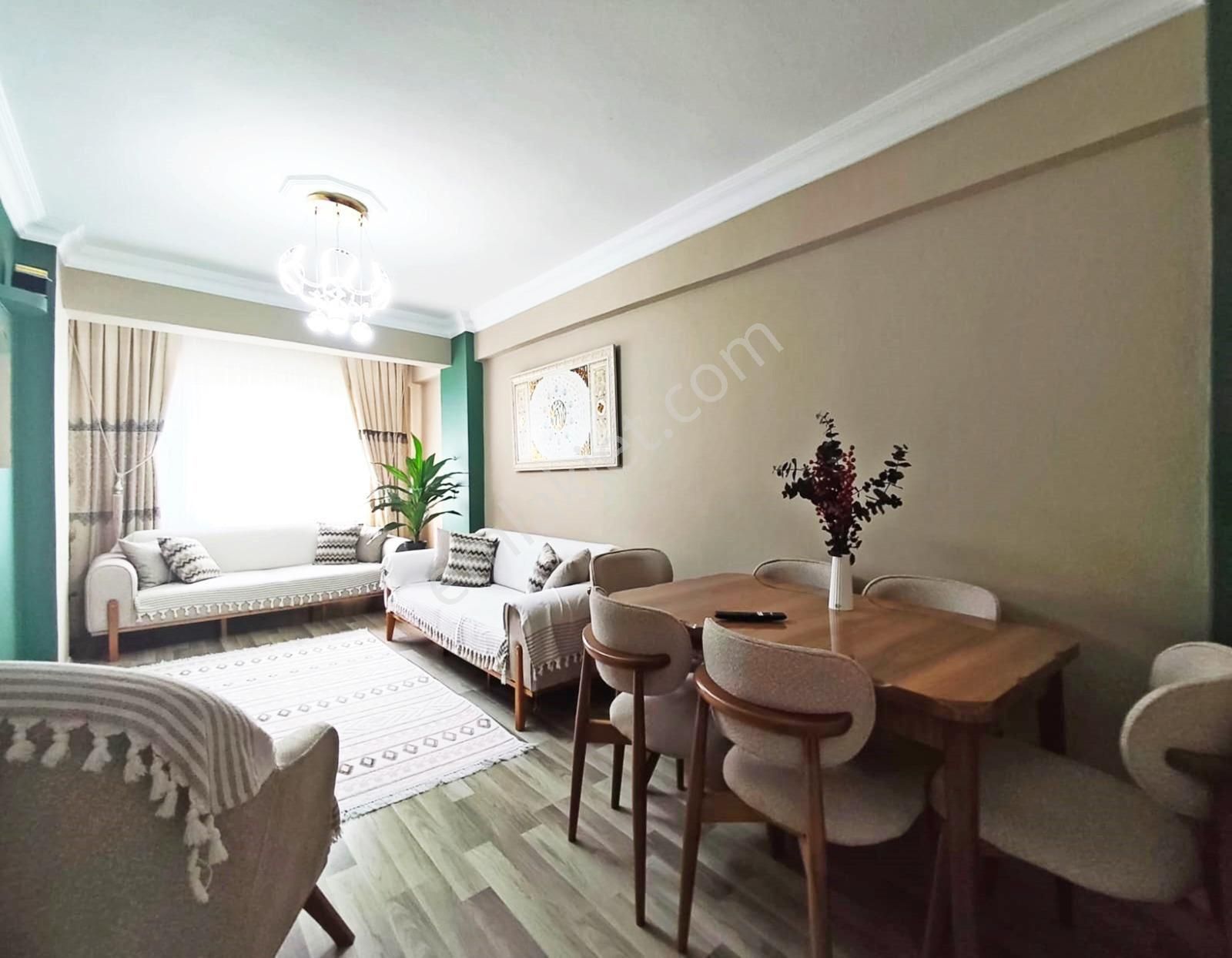 Namık Kemal Mahallesi'nde 4+2 Dubleks 200 M² Satılık Daire