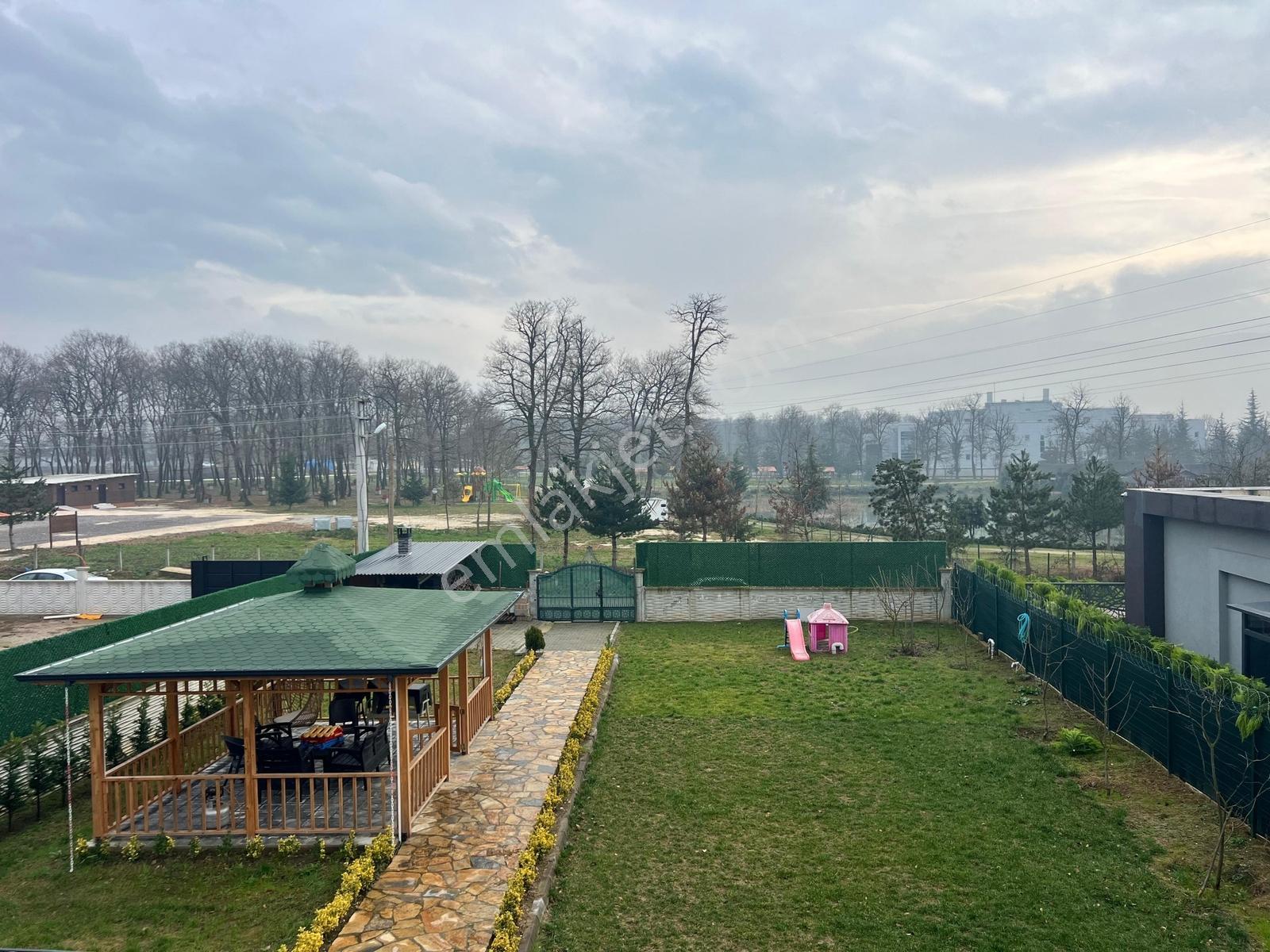 Düzce Muncurlu'da Göl Manzaralı Lüks 6+1 Satılık Malikane - Görsel 22