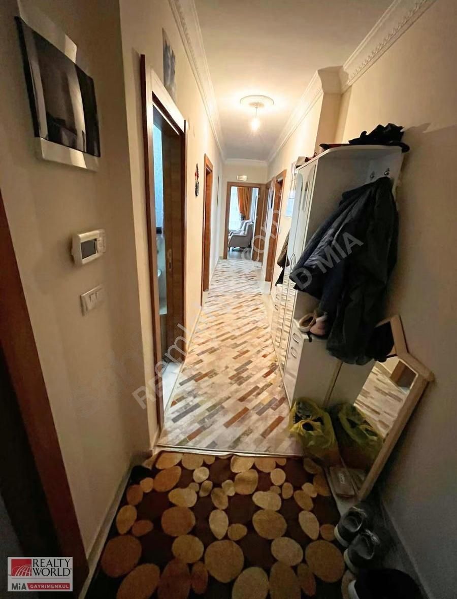 Ahatlı'da Geniş ,kapalı Mutfaklı,çift Balkonlu 2+1 Fırsat Daire - Görsel 4