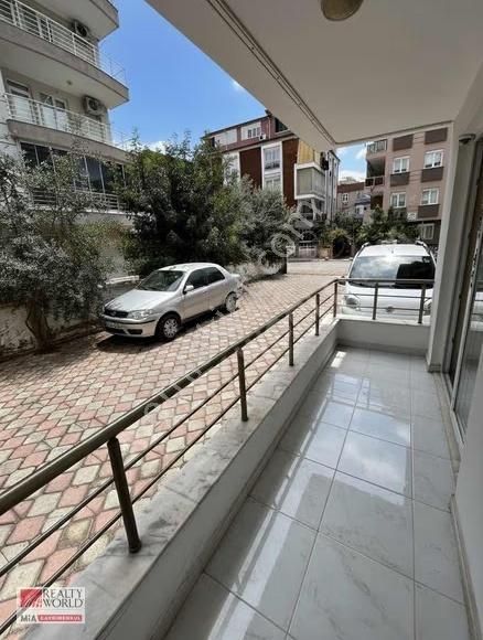Ahatlı'da Geniş ,kapalı Mutfaklı,çift Balkonlu 2+1 Fırsat Daire - Görsel 23