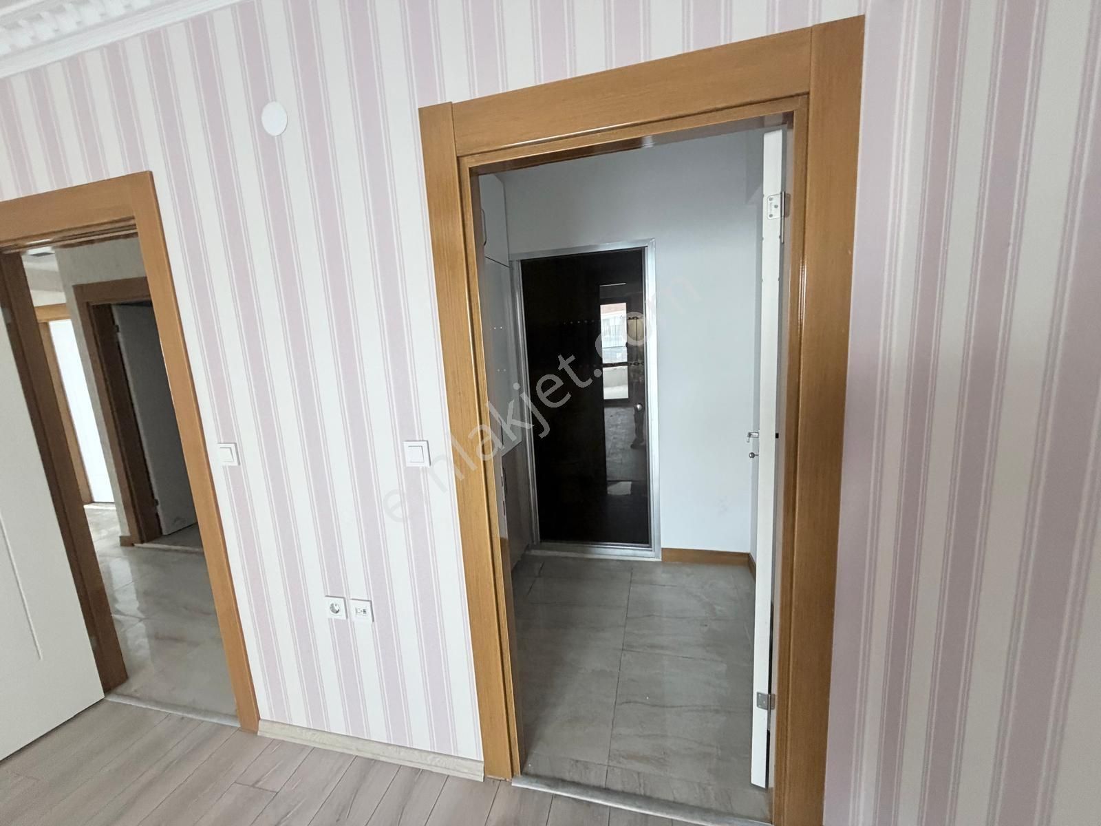 Ankara Keçiören Kanuni Mah Satıkı 3+1 Kat 1 - Görsel 2