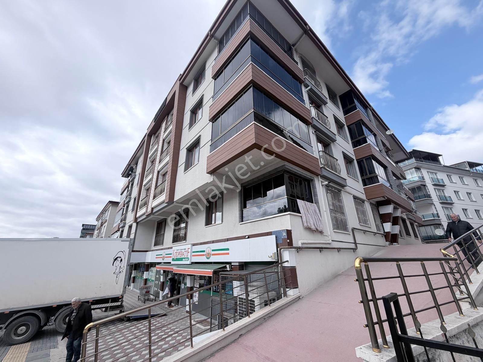 Ankara Keçiören Kanuni Mah Satıkı 3+1 Kat 1 - Görsel 14