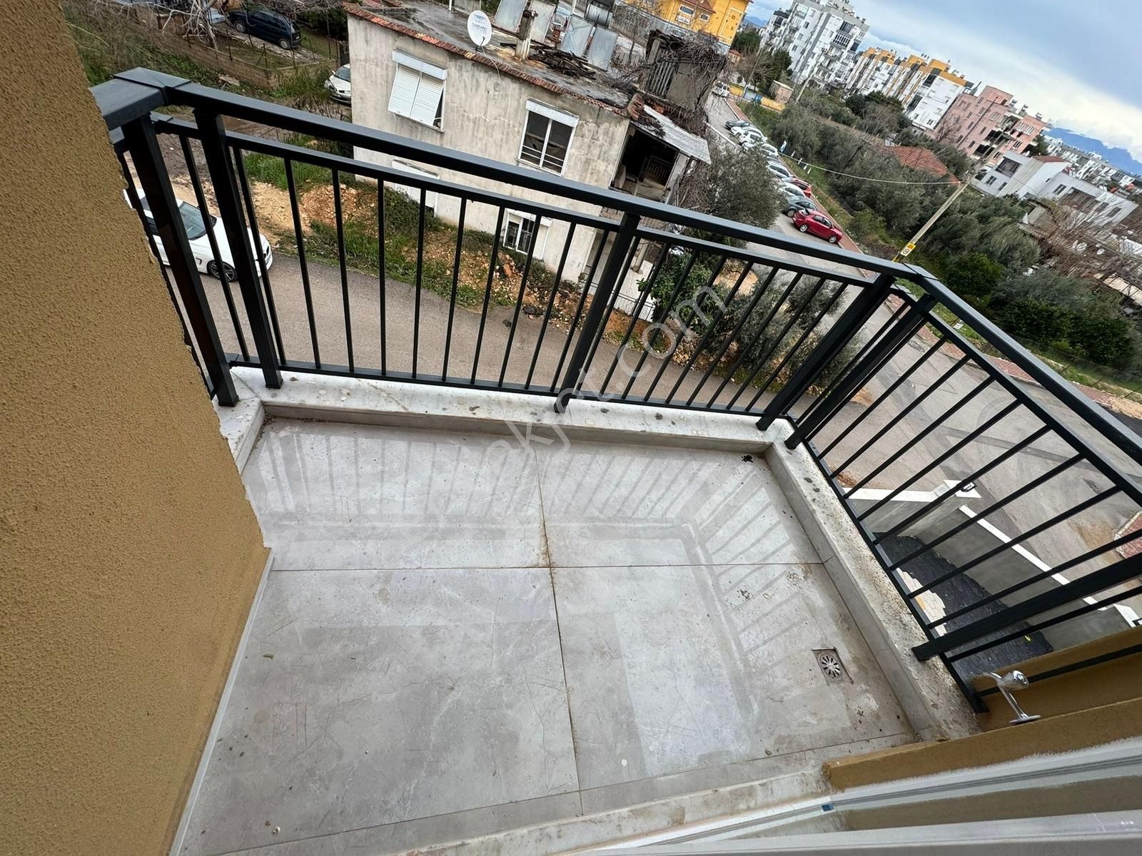 Satılık Gazi Mh 2+1 Ara Kat Havuzlu Site İçerinde Asansörlü - Görsel 3