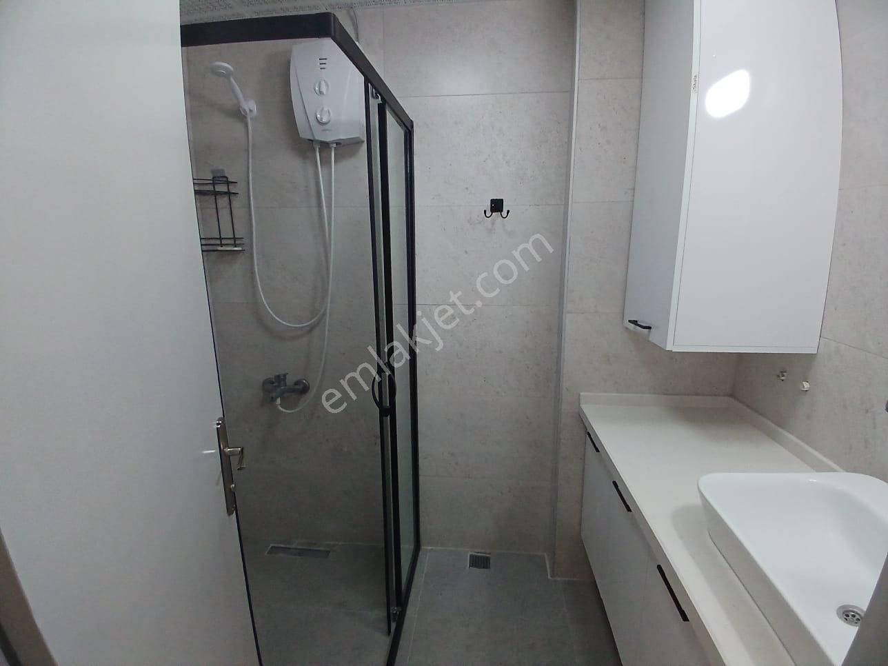Uygun Fiyata Hüsnükarakaş Mh 2+1 Havuzlu Site Asansörlü 90 M2 - Görsel 9