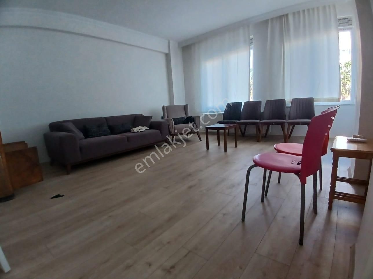 Uygun Fiyata Hüsnükarakaş Mh 2+1 Havuzlu Site Asansörlü 90 M2 - Görsel 11