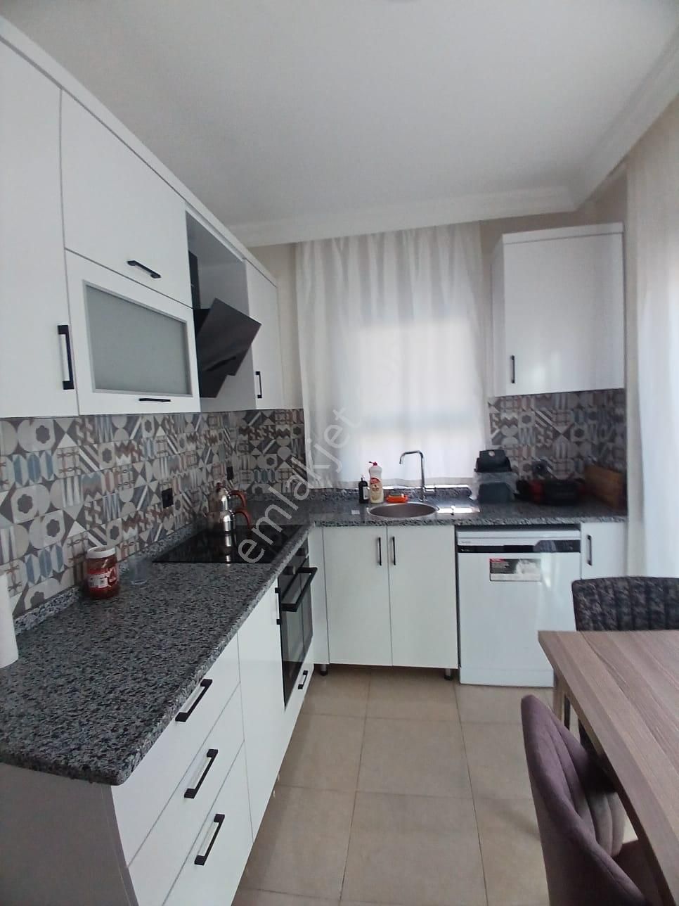 Uygun Fiyata Hüsnükarakaş Mh 2+1 Havuzlu Site Asansörlü 90 M2 - Görsel 5