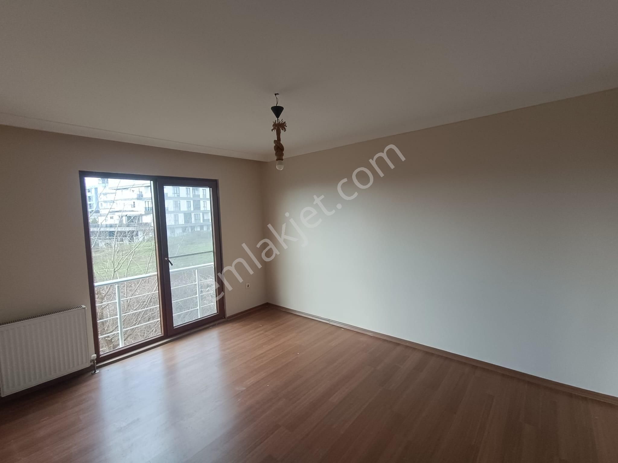 Remax Palas'tan Satılık Üniversite Bölgesinde 1+1 Daire - Görsel 14