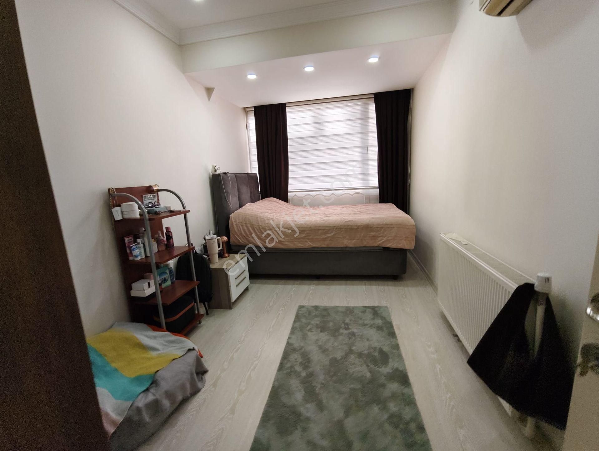 Bayraklı Mansuroğlu Mahallesinde Tadilatlı 2+1 Kiralık Daire - Görsel 28