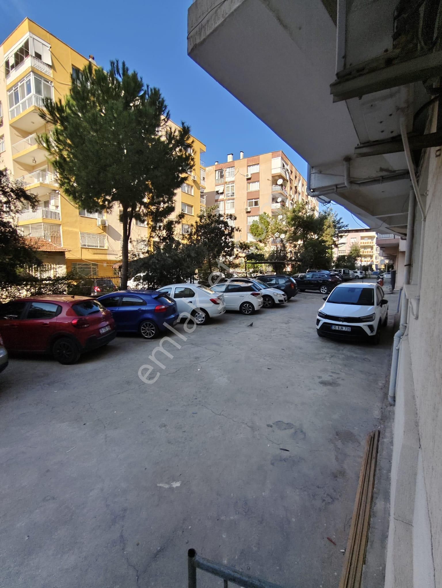 Bayraklı Mansuroğlu Mahallesinde Tadilatlı 2+1 Kiralık Daire - Görsel 20