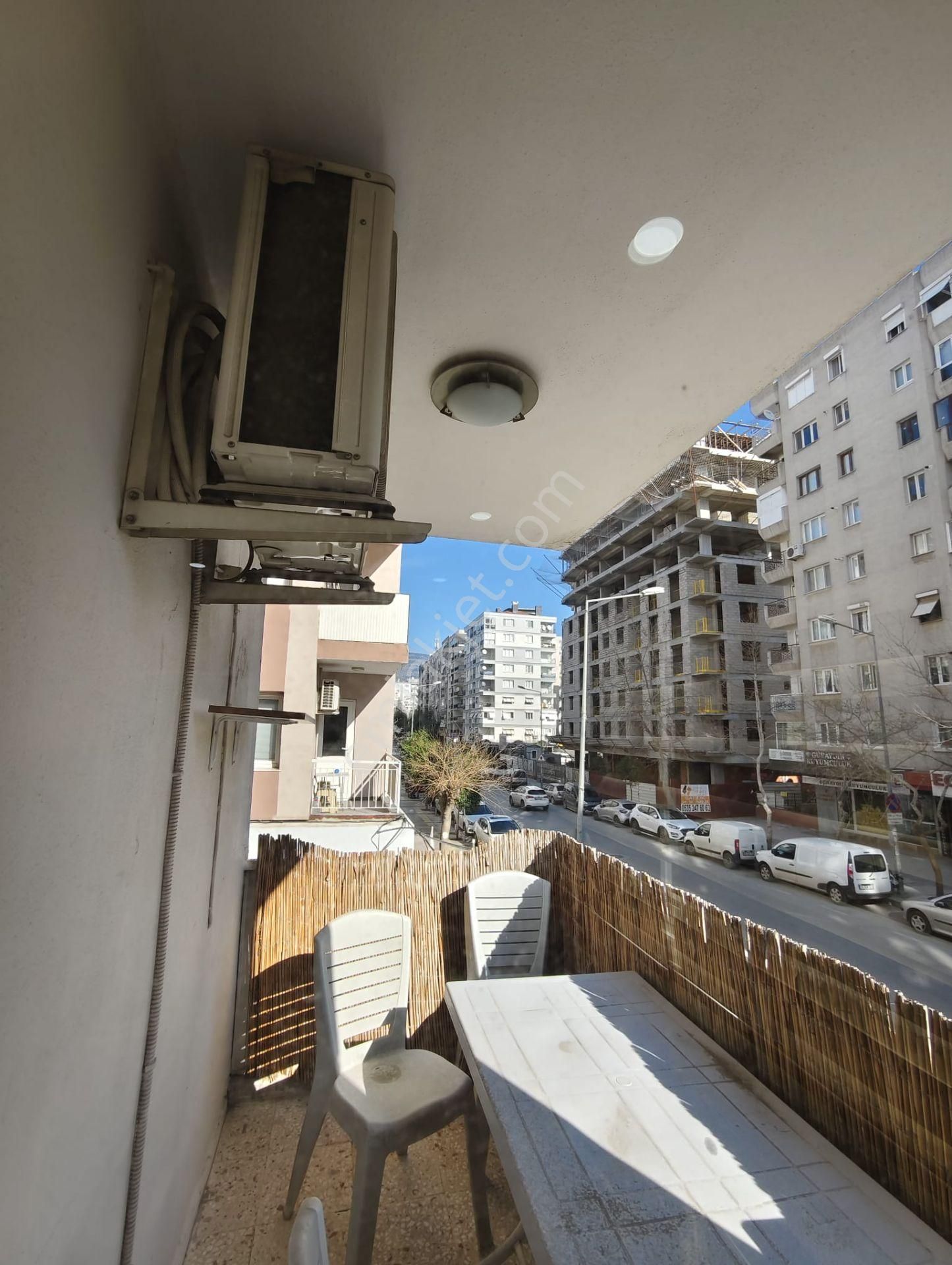 Bayraklı Mansuroğlu Mahallesinde Tadilatlı 2+1 Kiralık Daire - Görsel 7