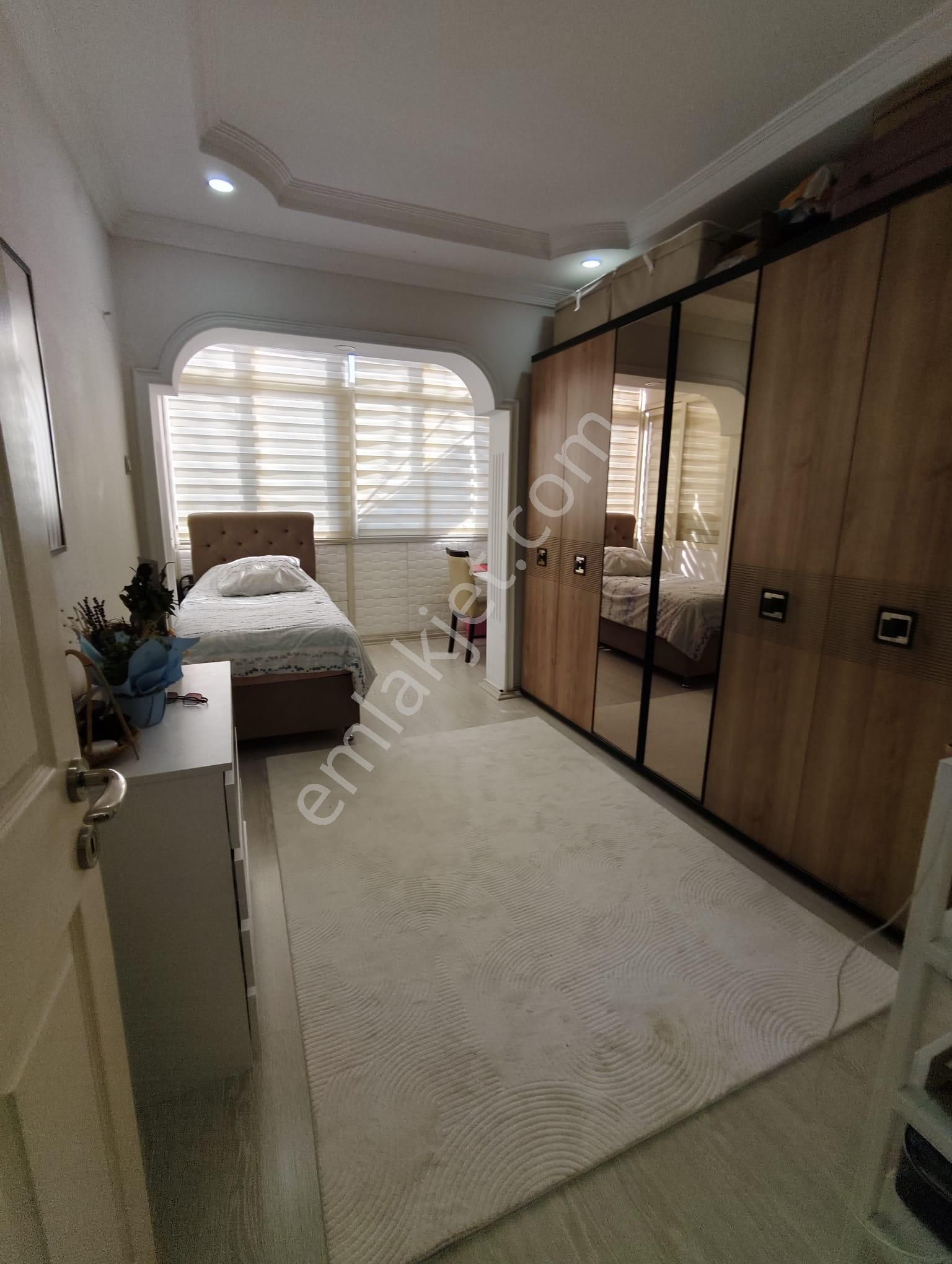 Bayraklı Mansuroğlu Mahallesinde Tadilatlı 2+1 Kiralık Daire - Görsel 21